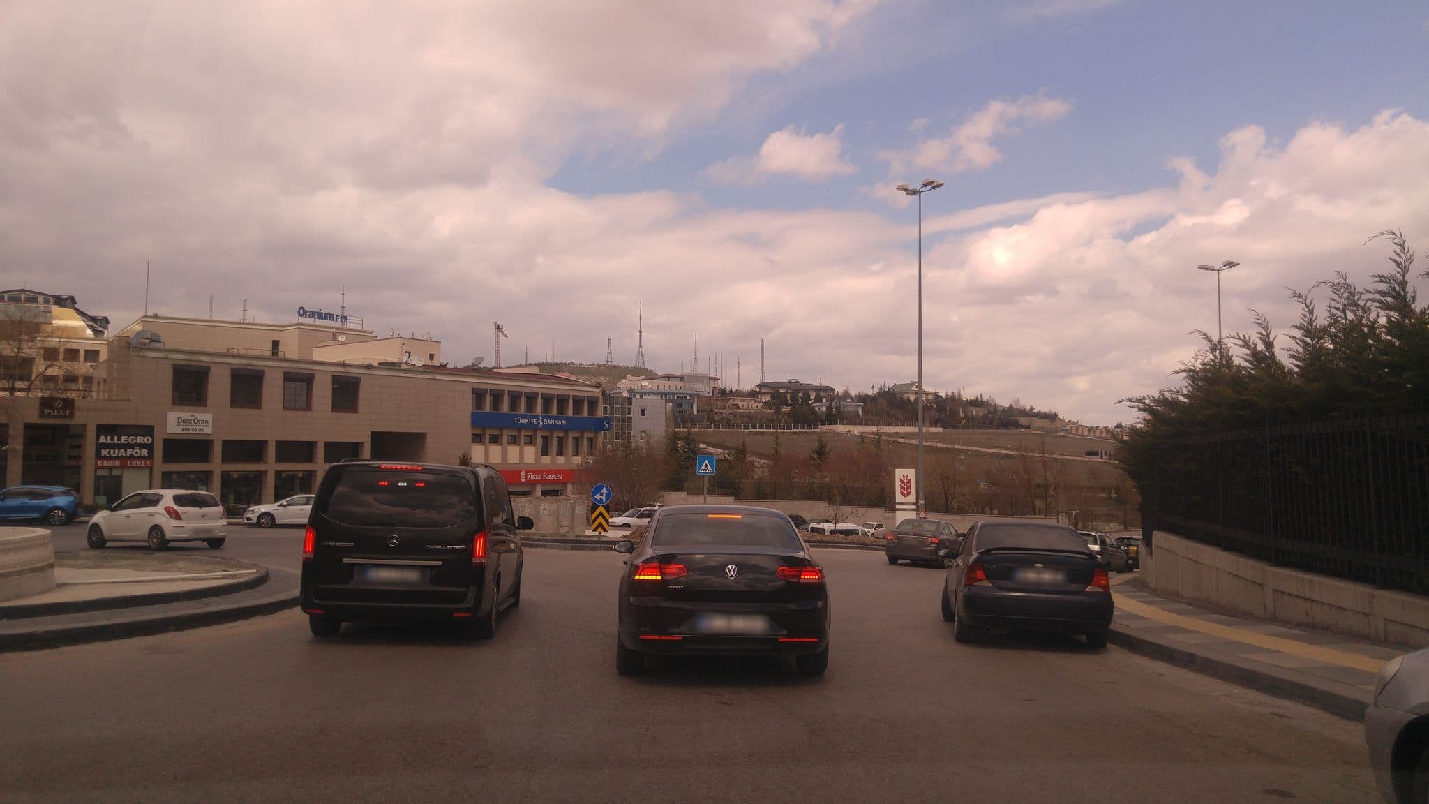 Street view near Yargıtay Evi, Gaziosmanpaşa — © mryazar (CC BY-SA · Mapillary)