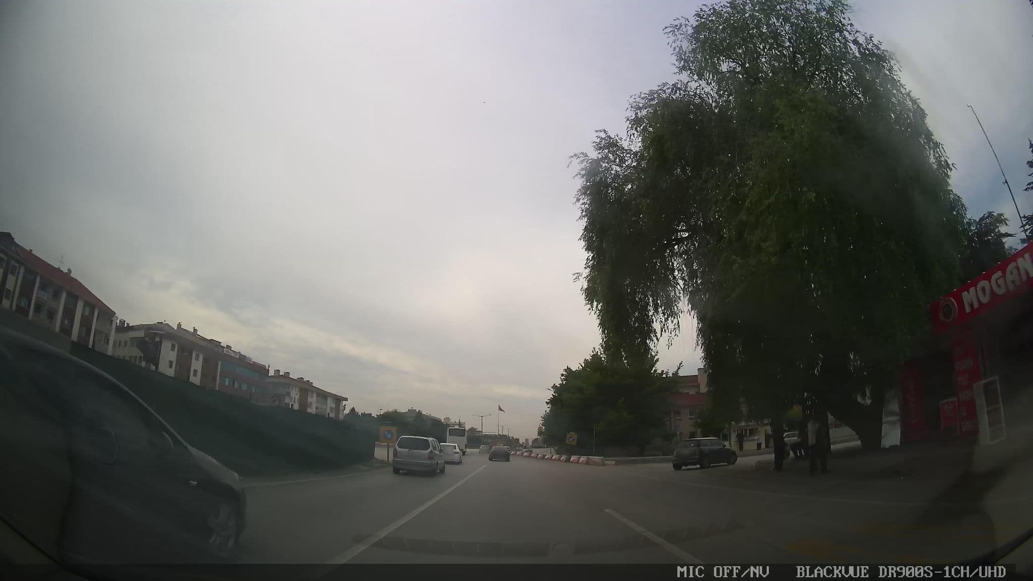 Street view near Yıldırım Otel, Gölbaşı — © asturksever (CC BY-SA · Mapillary)