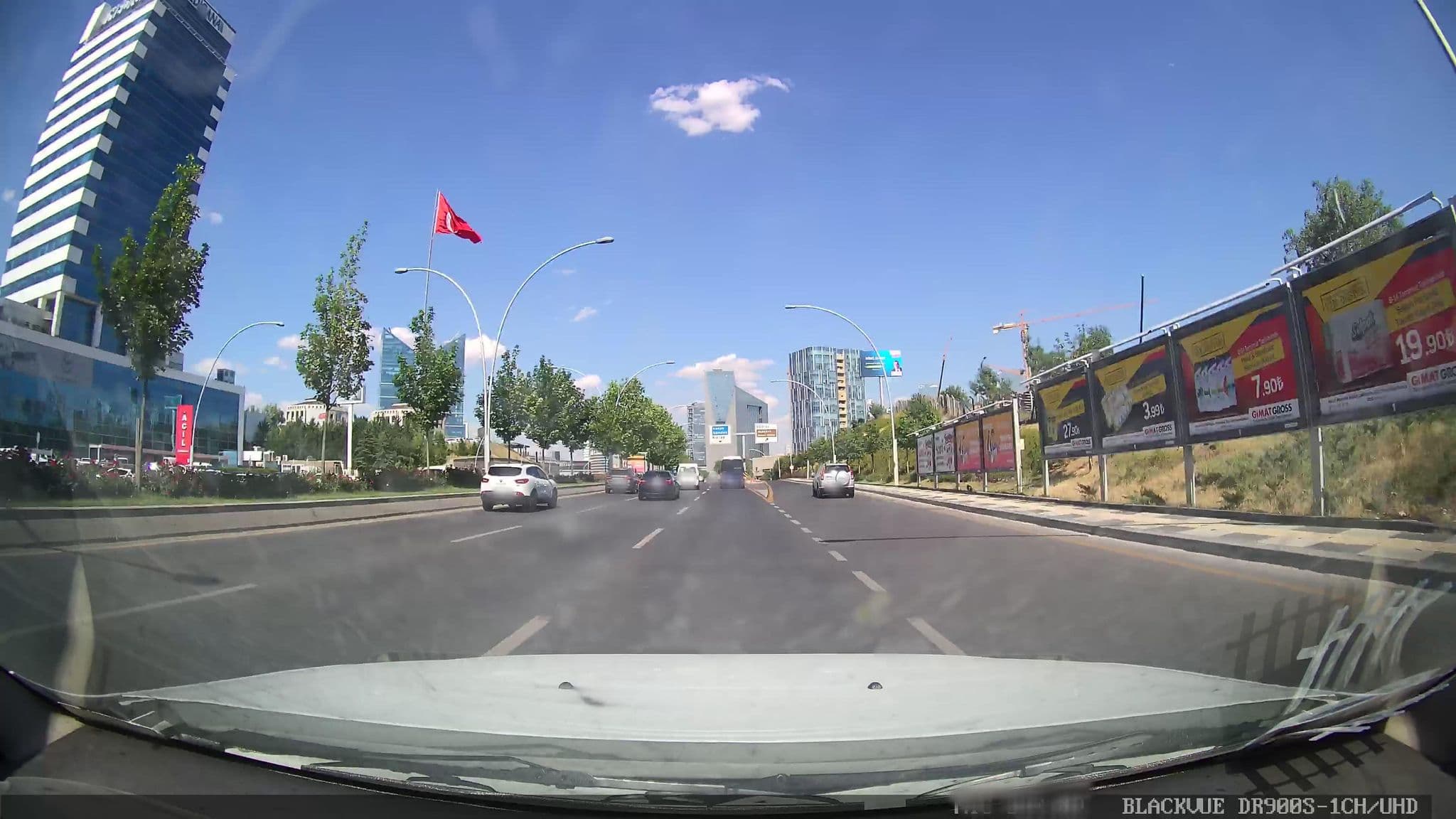 Street view near MTA Misafirhanesi, Mebusevleri — © lutfullah (CC BY-SA · Mapillary)
