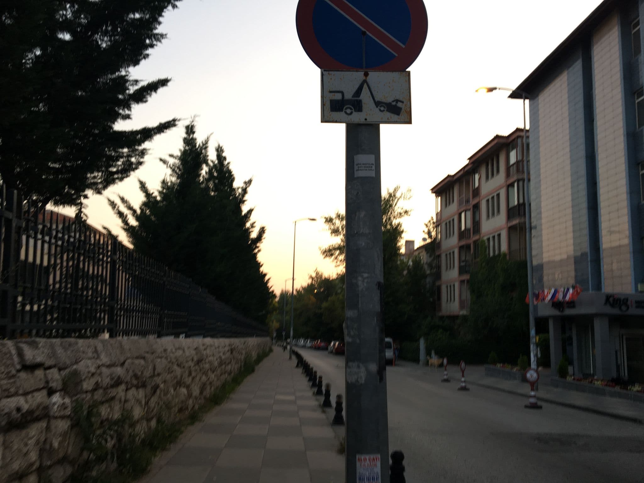 Street view near King Hotel, Kavaklıdere — © melodika (CC BY-SA · Mapillary)