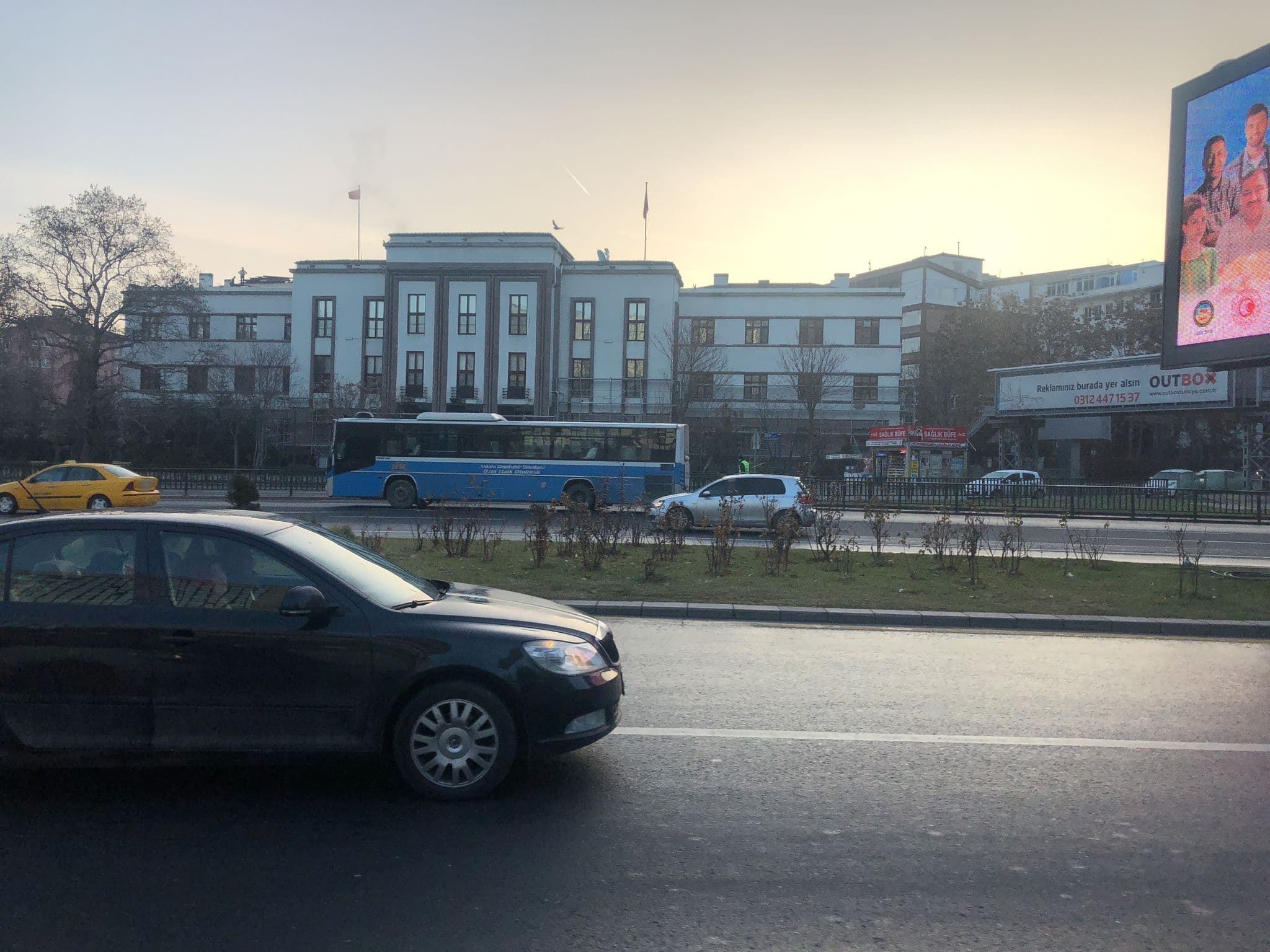 Street view near roto bulvar otel, Kızılay — © mapman66 (CC BY-SA · Mapillary)