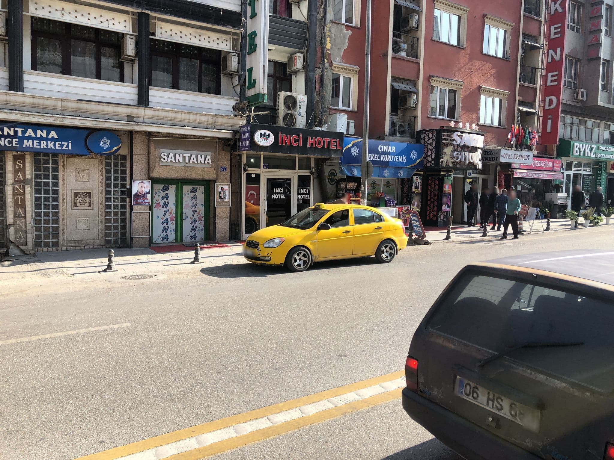 Street view near İnci Otel, Mebusevleri — © mapman66 (CC BY-SA · Mapillary)