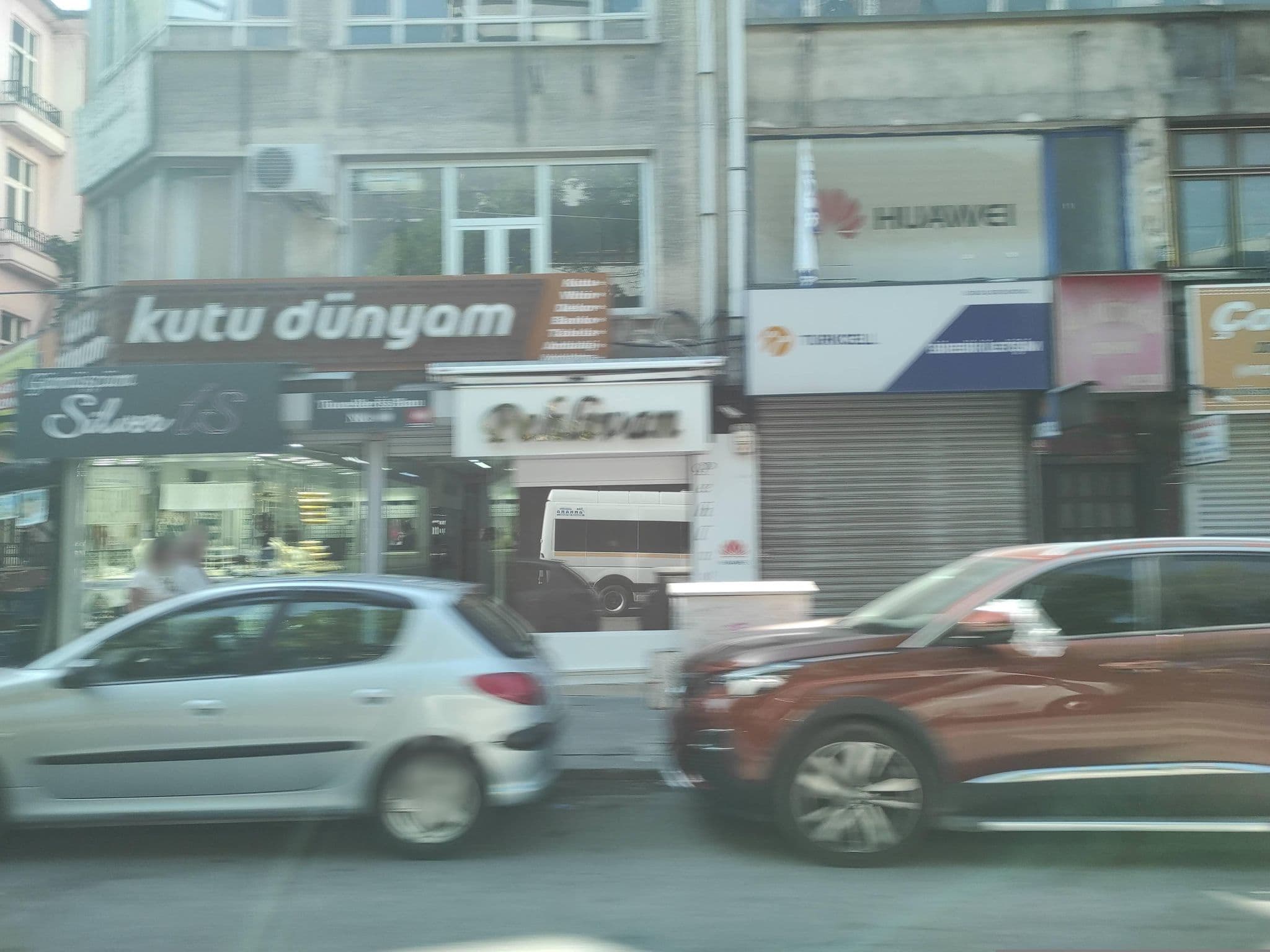 Street view near Fırat Otel & Pansiyon, Kızılay — © AmOosm (CC BY-SA · Mapillary)