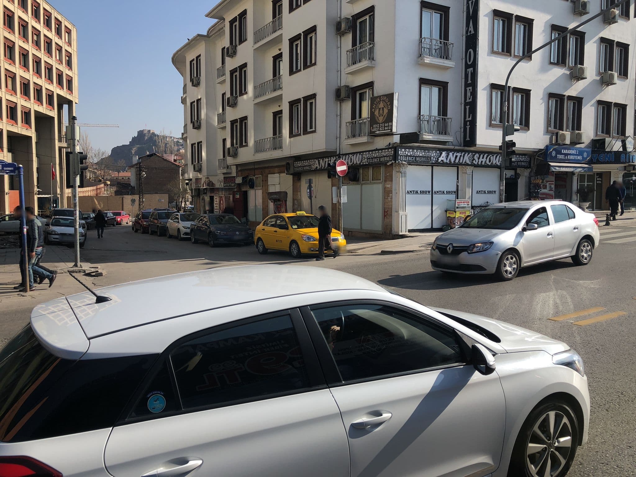 Street view near Riva Otel, Mebusevleri — © mapman66 (CC BY-SA · Mapillary)