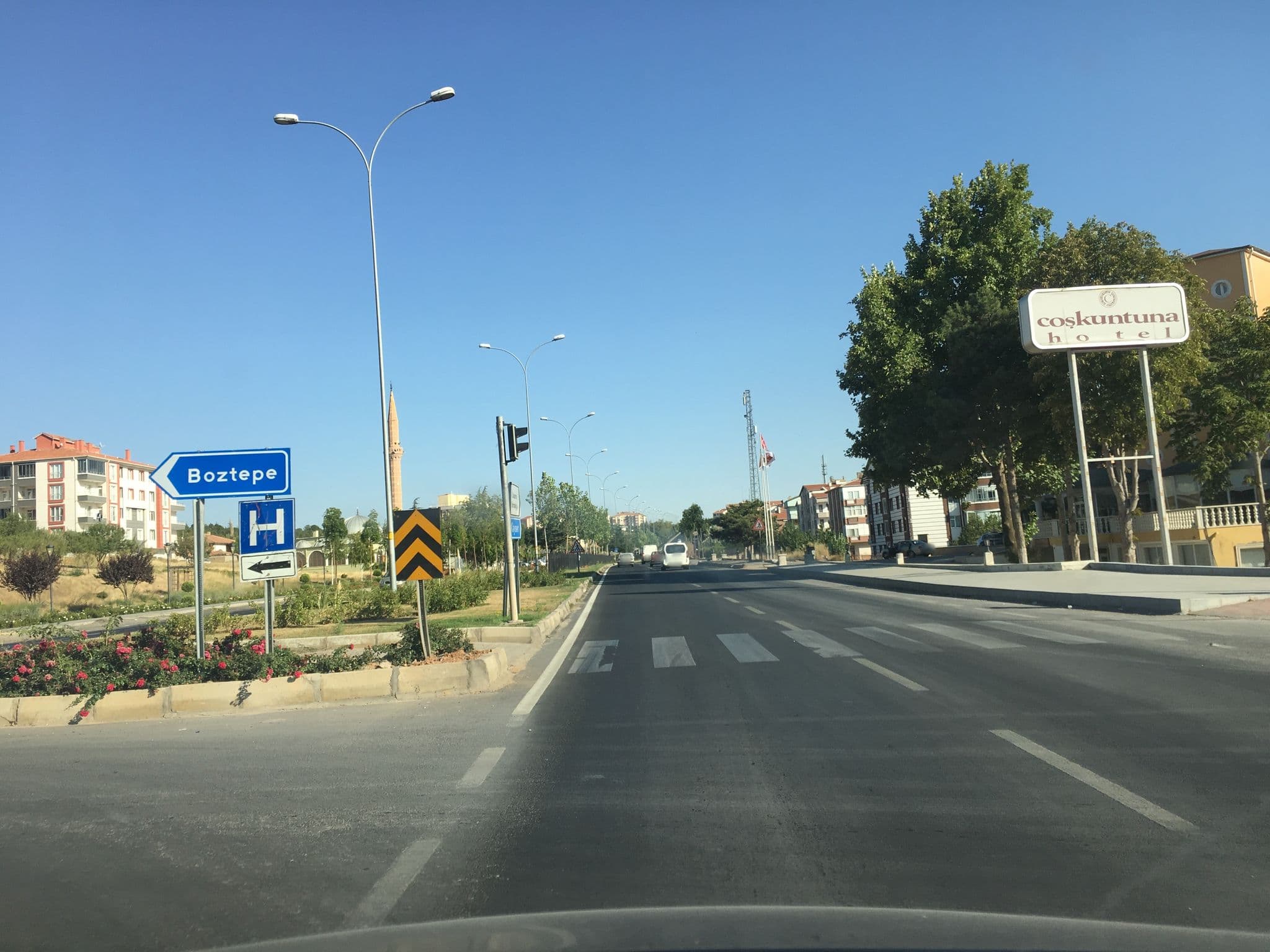 Street view near Coşkuntuna Hotel & Garden, Kırşehir — © empty (CC BY-SA · Mapillary)