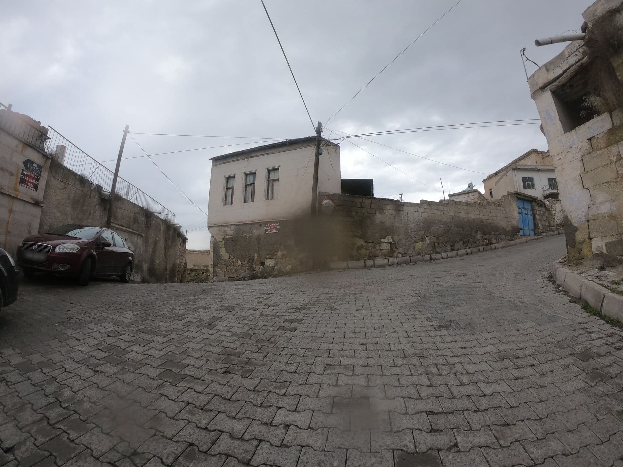 Street view near Potamia Cave Suites, Göreme — © chrisbeddow (CC BY-SA · Mapillary)