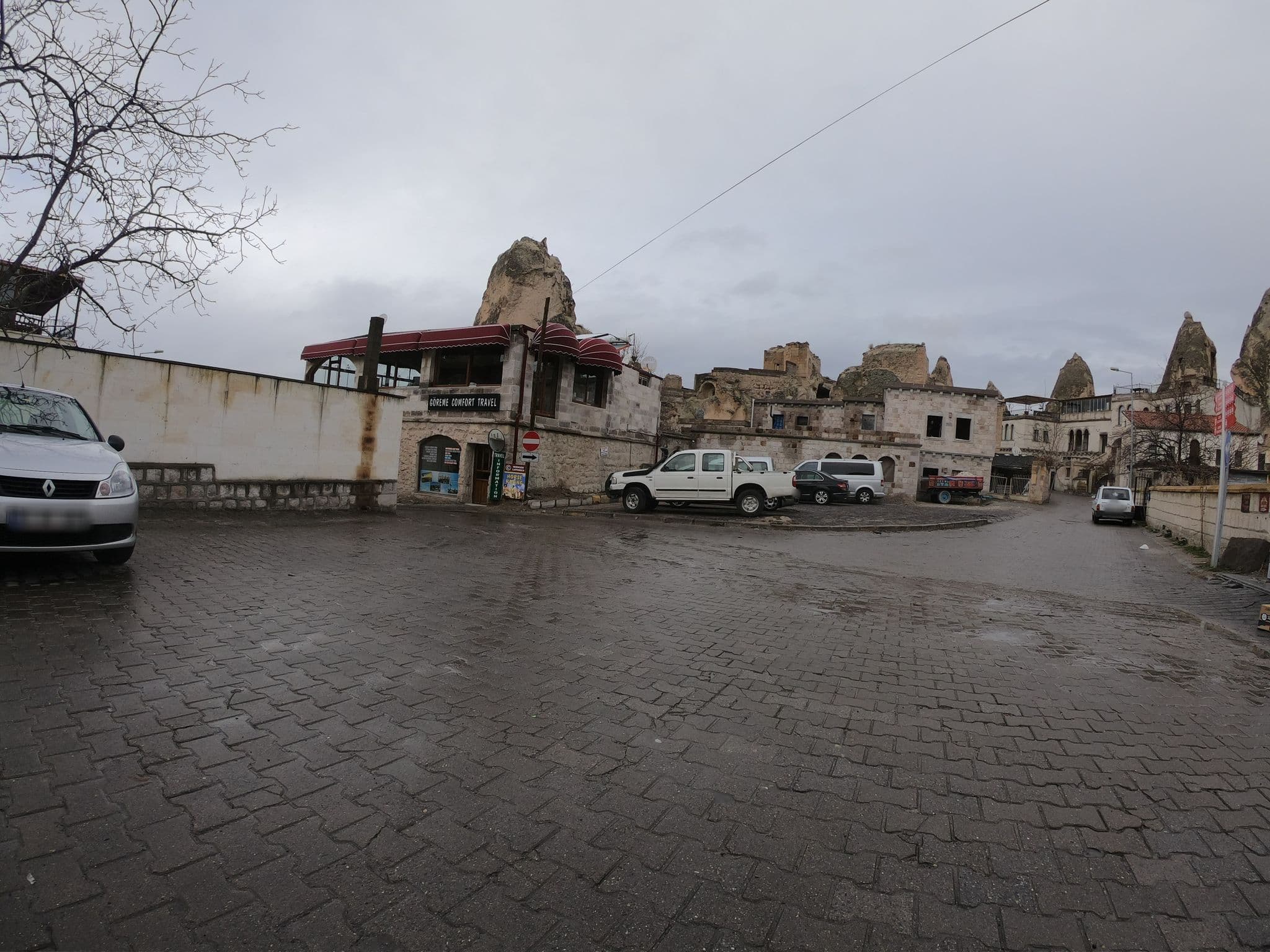 Street view near Elegance Cave Suites, Göreme — © chrisbeddow (CC BY-SA · Mapillary)