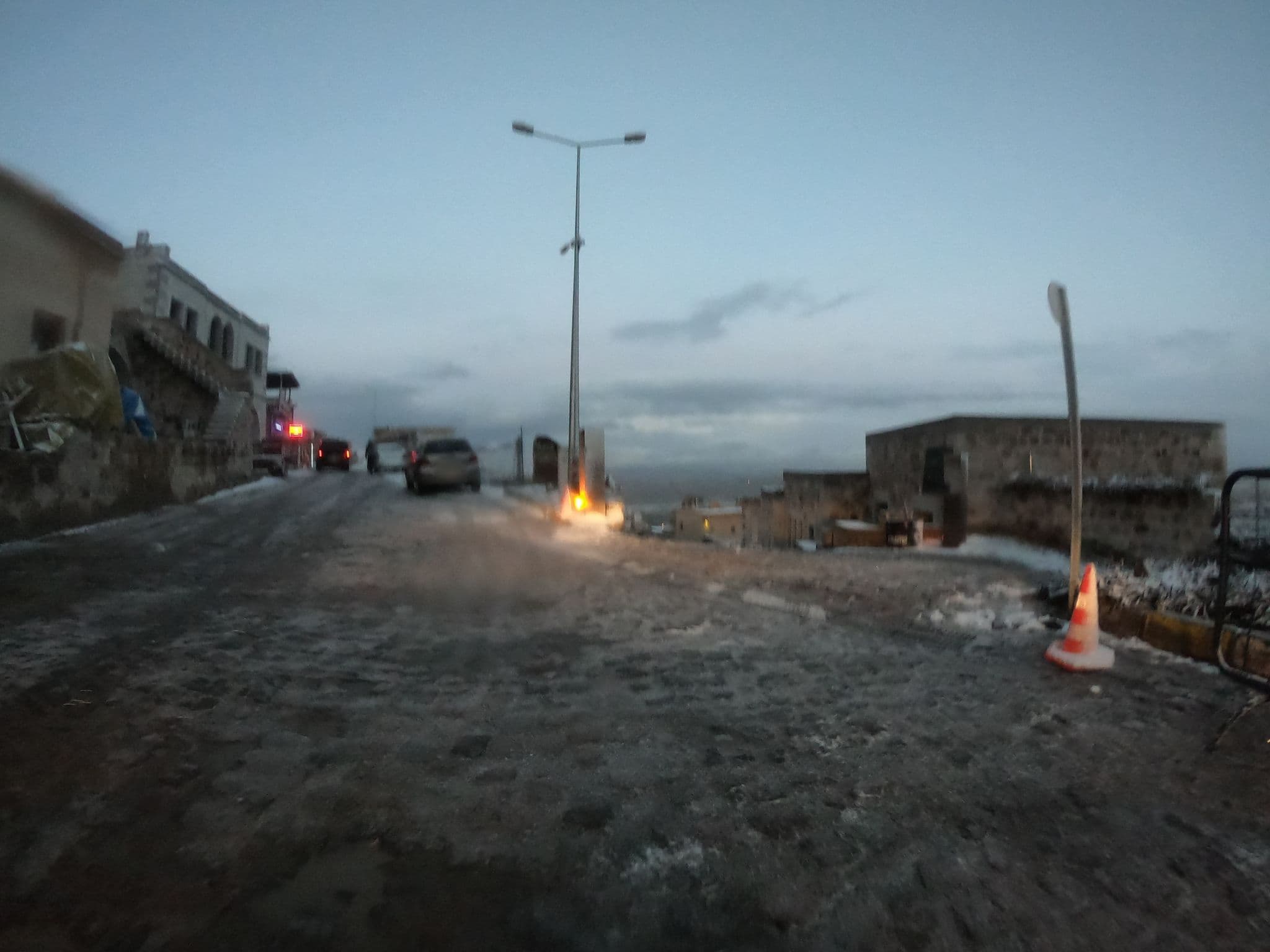 Street view near Tıraz Konak, Göreme — © chrisbeddow (CC BY-SA · Mapillary)