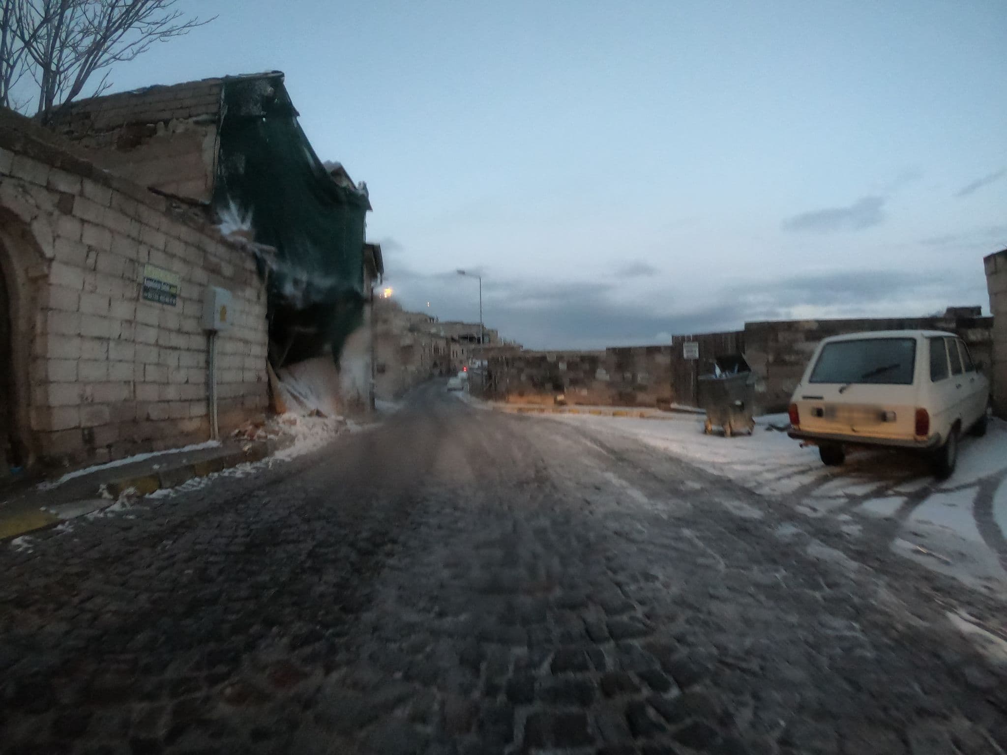Street view near maya cave hause, Göreme — © chrisbeddow (CC BY-SA · Mapillary)