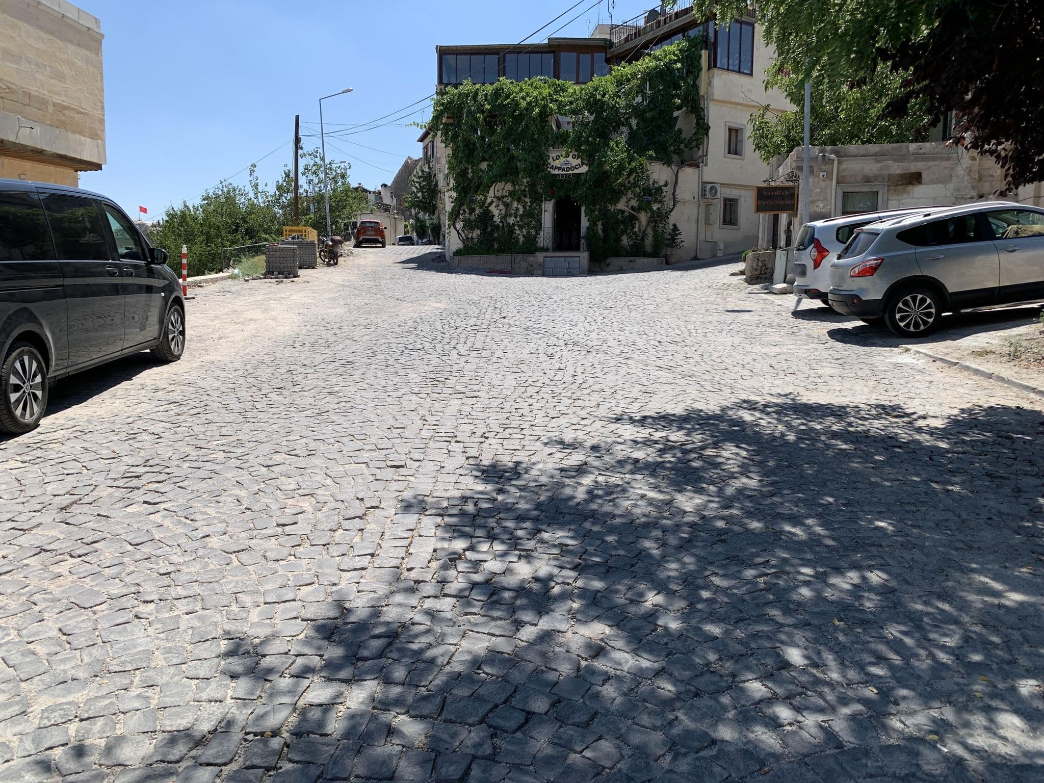 Street view near d.b Heybe Hotel Spa, Göreme — © robot8a (CC BY-SA · Mapillary)