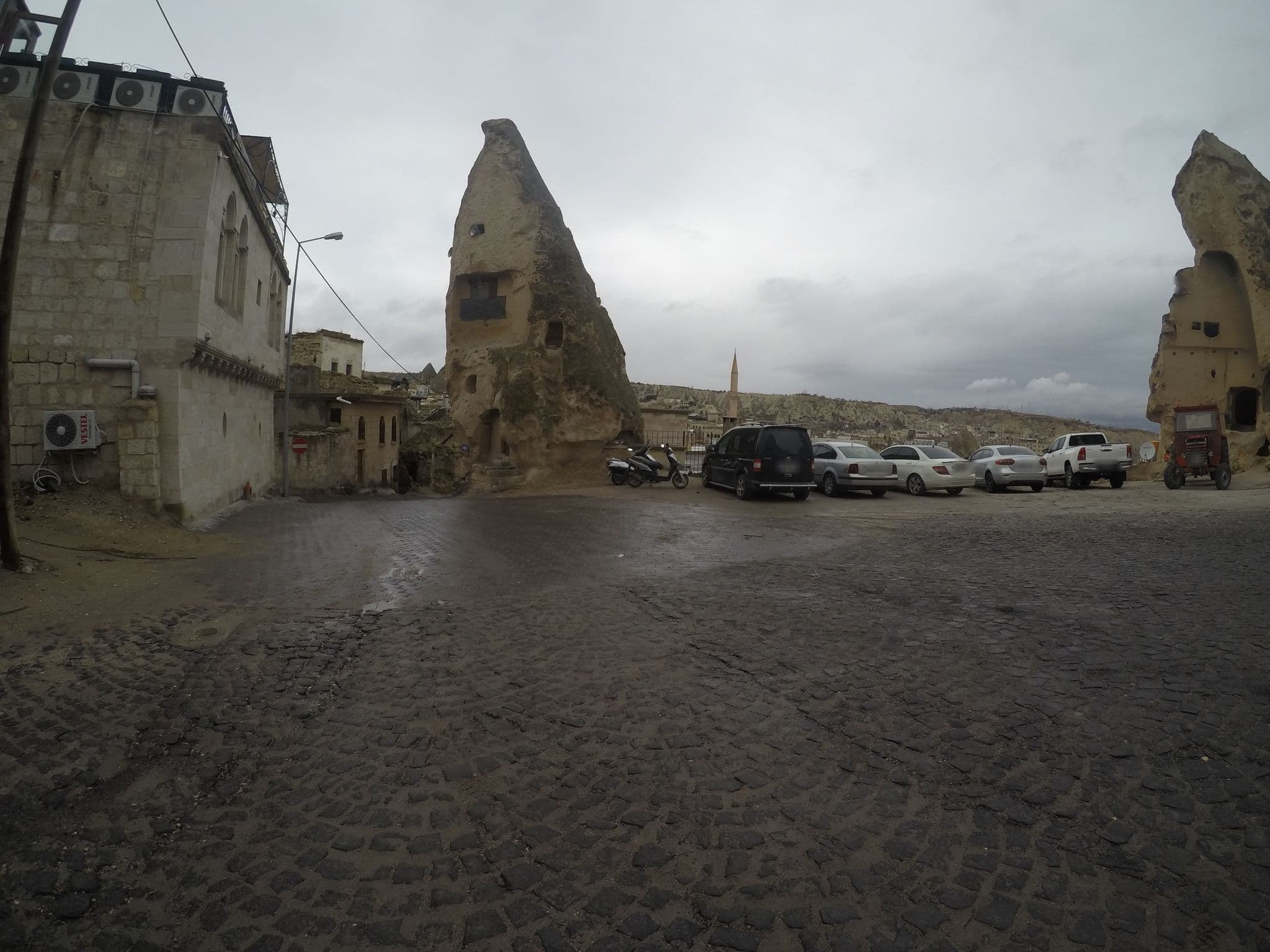 Street view near Göreme Mansion Cave Hotel, Göreme — © chrisbeddow (CC BY-SA · Mapillary)
