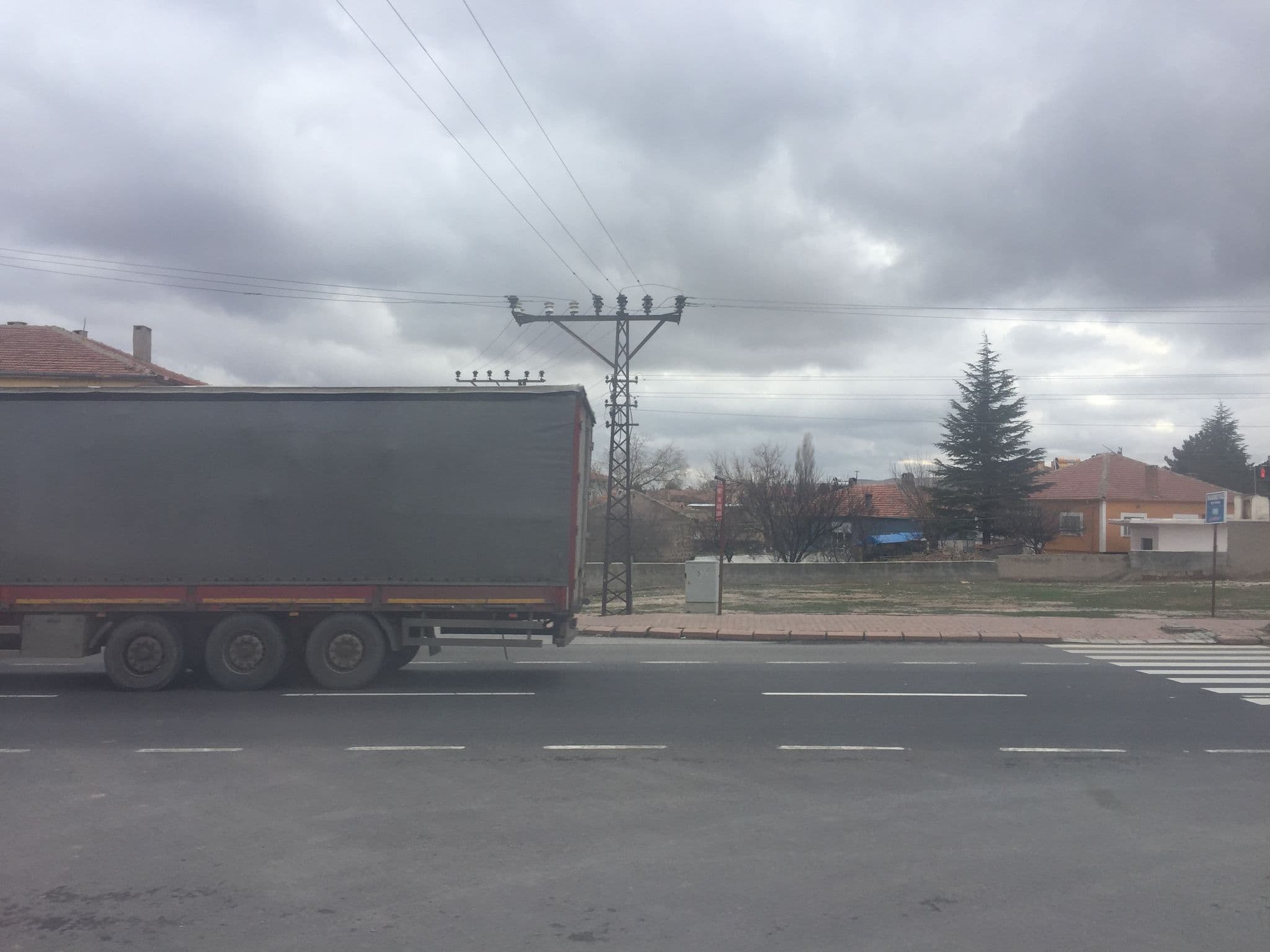 Street view near Dadak Thermal Spa & Wellness Hotel, Yenifakılı — © mrgunen (CC BY-SA · Mapillary)