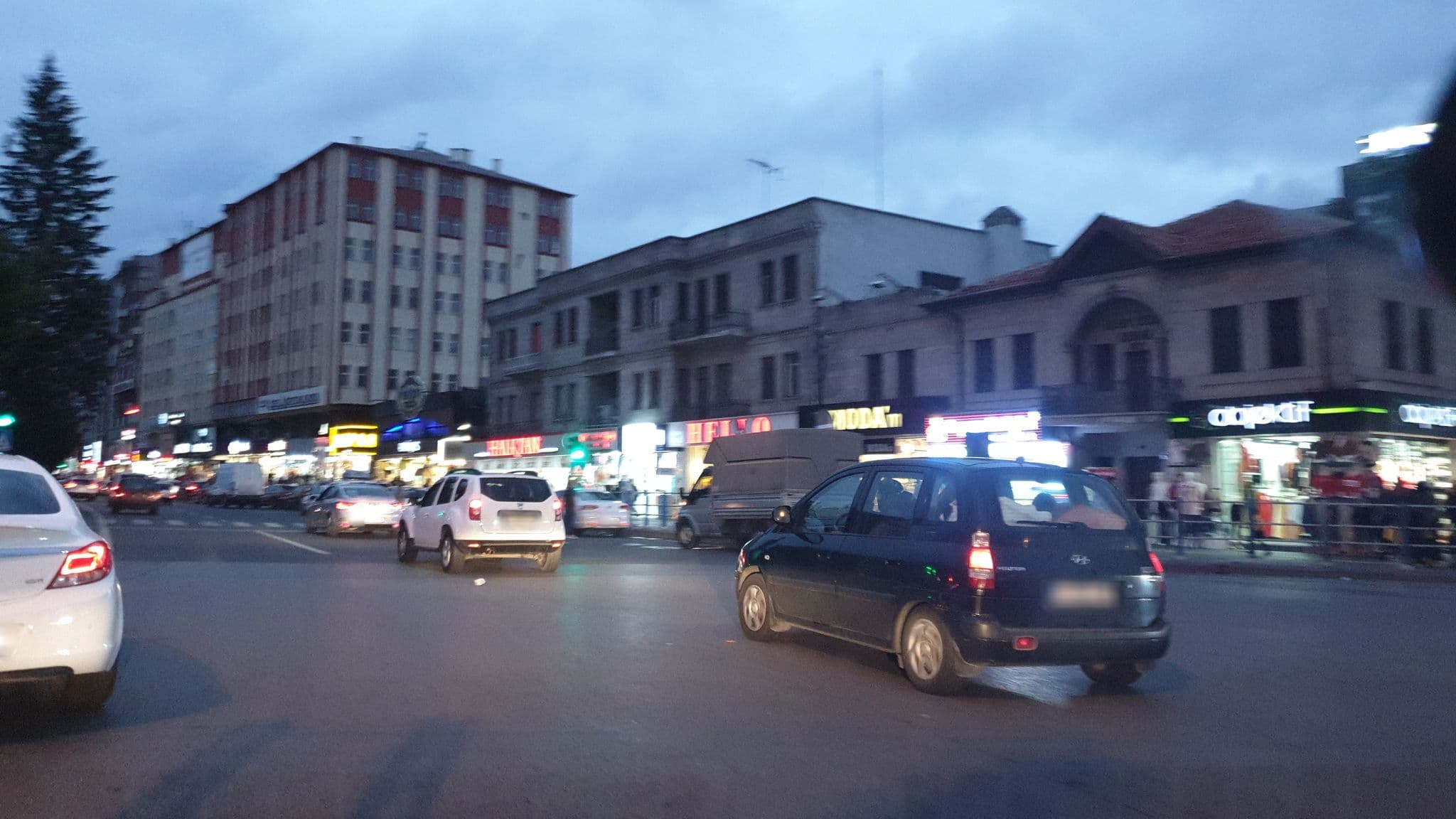 Street view near Kayserı, Kayseri — © esmerboy (CC BY-SA · Mapillary)