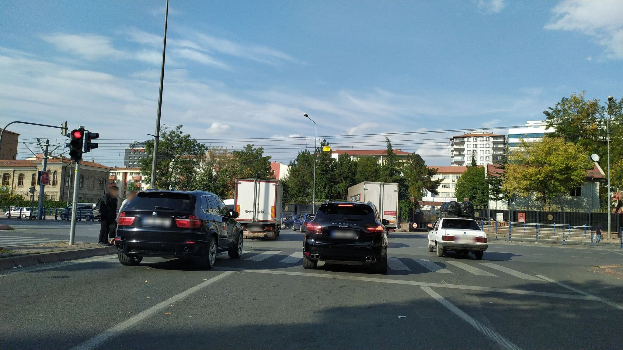 Street view near Bulvar Otel, Kayseri — © ozenharun (CC BY-SA · Mapillary)