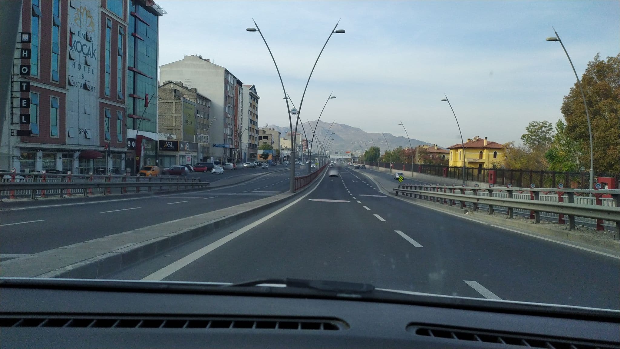 Street view near Lifos Hotel, Kayseri — © ozenharun (CC BY-SA · Mapillary)