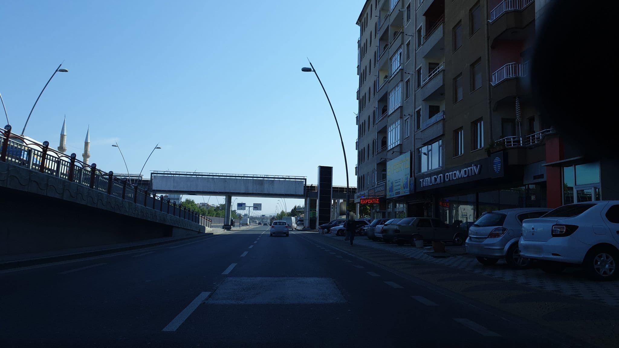 Street view near Nüzhet Otel, Kayseri — © esmerboy (CC BY-SA · Mapillary)