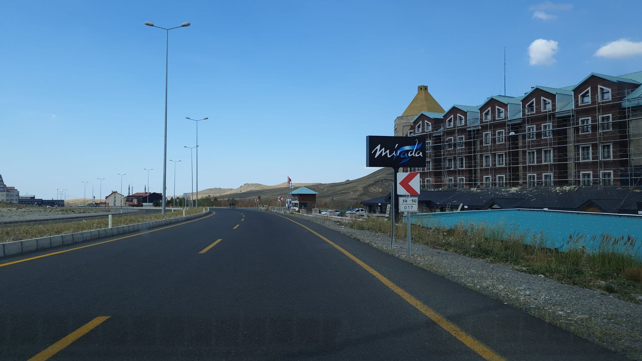 Street view near Das3917 Resort Hotel, Hacılar — © esmerboy (CC BY-SA · Mapillary)