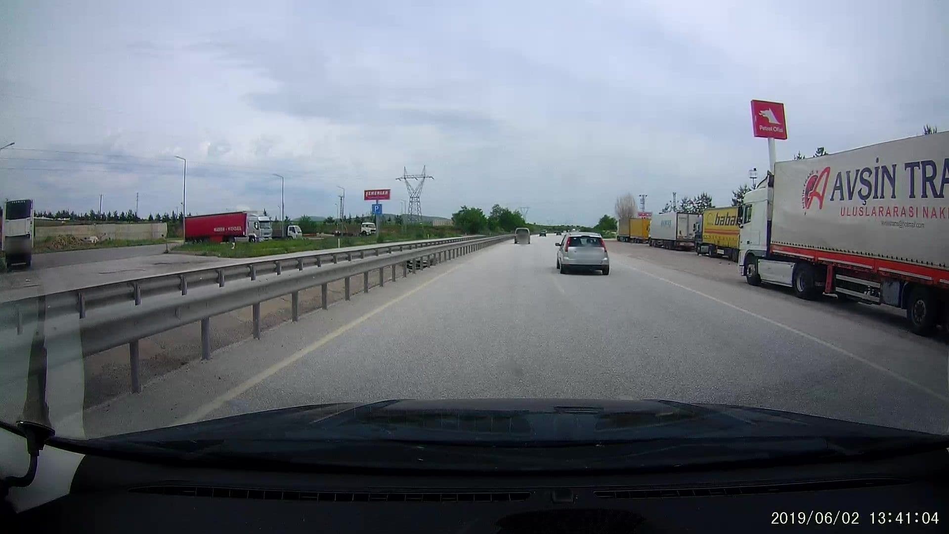 Street view near Winstoncu Huseyin, Kurşunlu — © healixx (CC BY-SA · Mapillary)