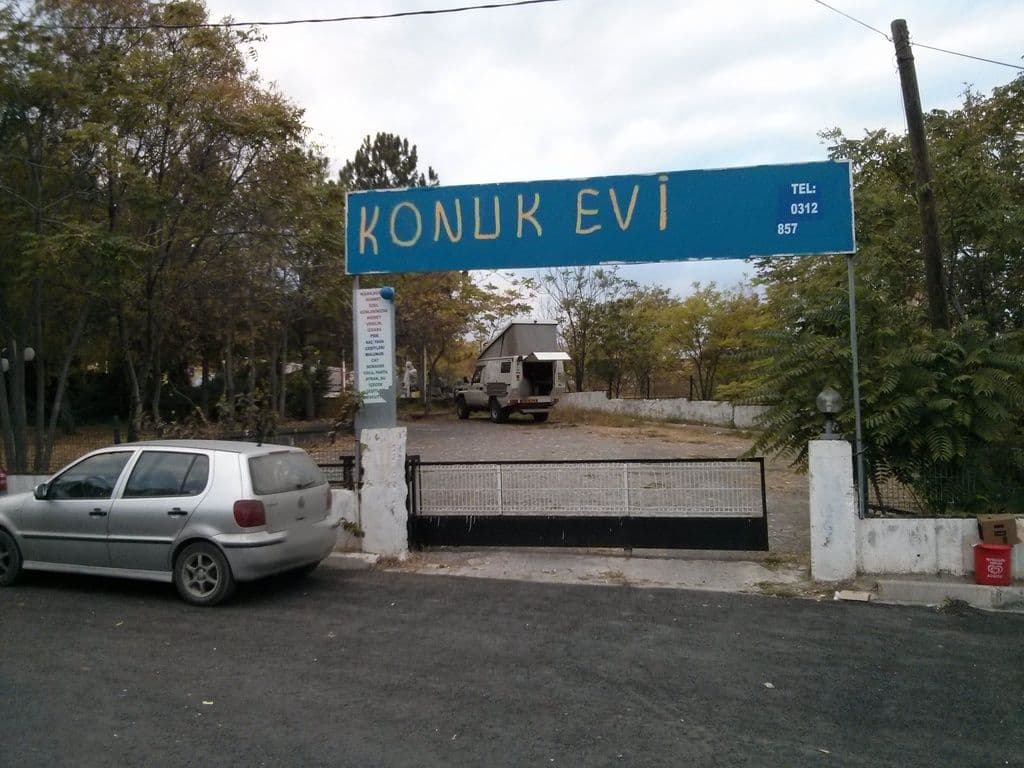 Street view near Kadıoğlu Şehzade Konağı, Safranbolu — © janvanbekkum (CC BY-SA · Mapillary)