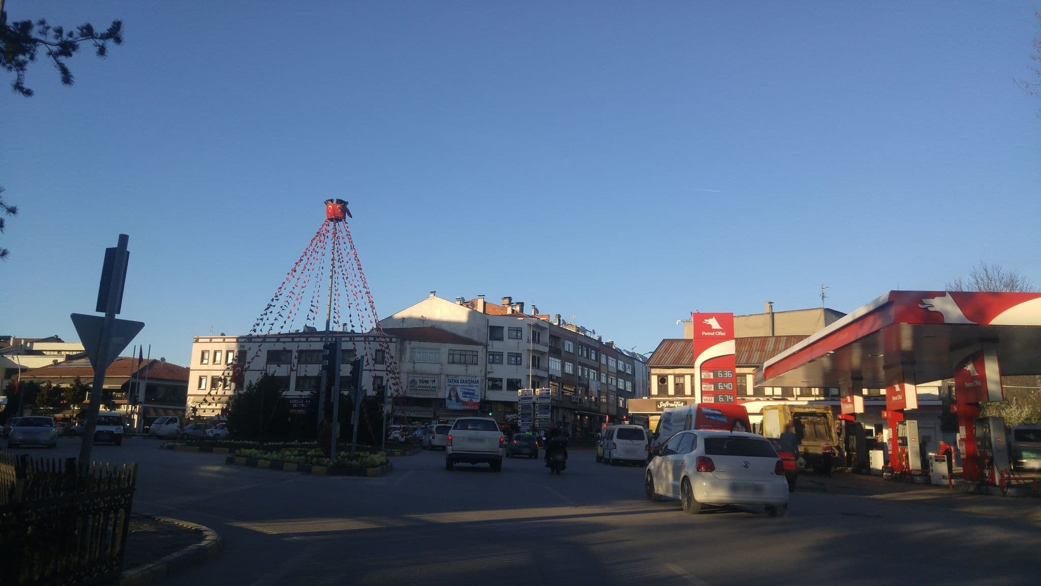 Street view near Safranbolu Çelik Palas Hotel, Safranbolu — © mryazar (CC BY-SA · Mapillary)