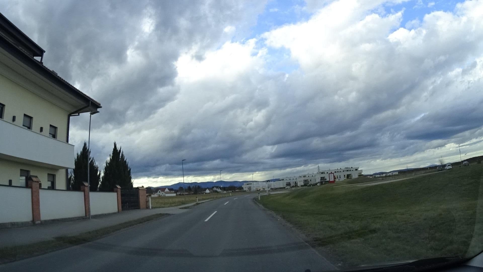 Street view near Mattone Apartments, Bad Erlach — © bbdr (CC BY-SA · Mapillary)