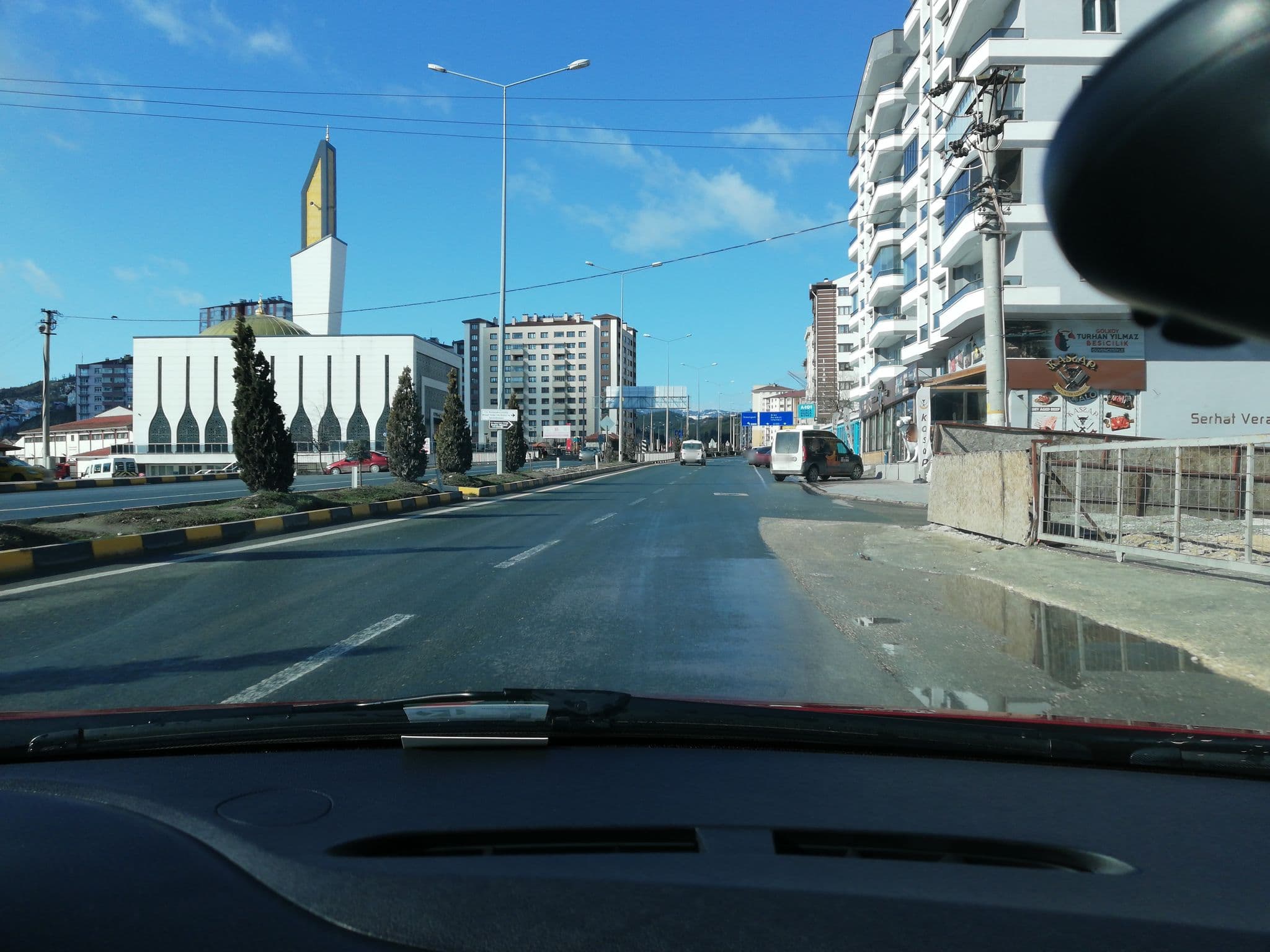 Street view near Dedeman Otel, Kastamonu — © sefaonur (CC BY-SA · Mapillary)