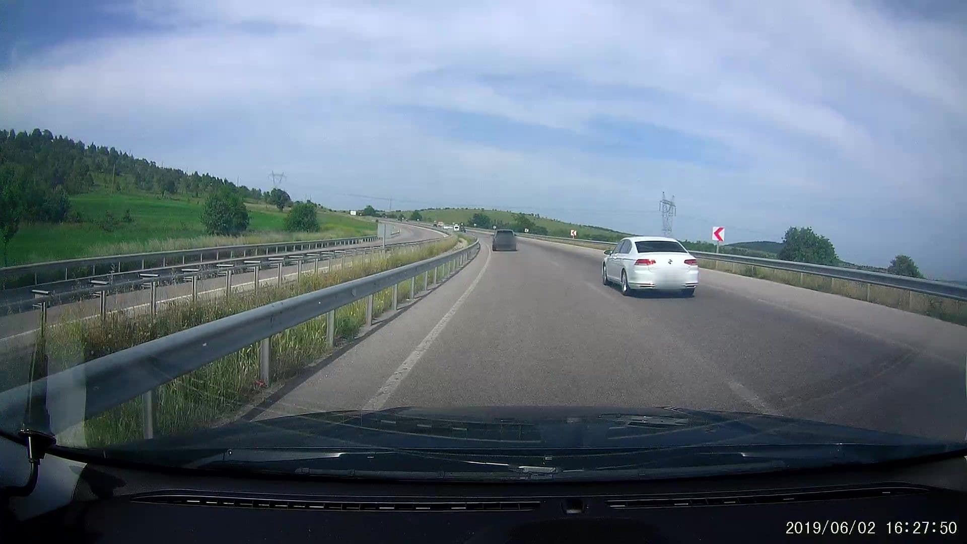 Street view near Bolu Kartalkaya, Ladik — © healixx (CC BY-SA · Mapillary)