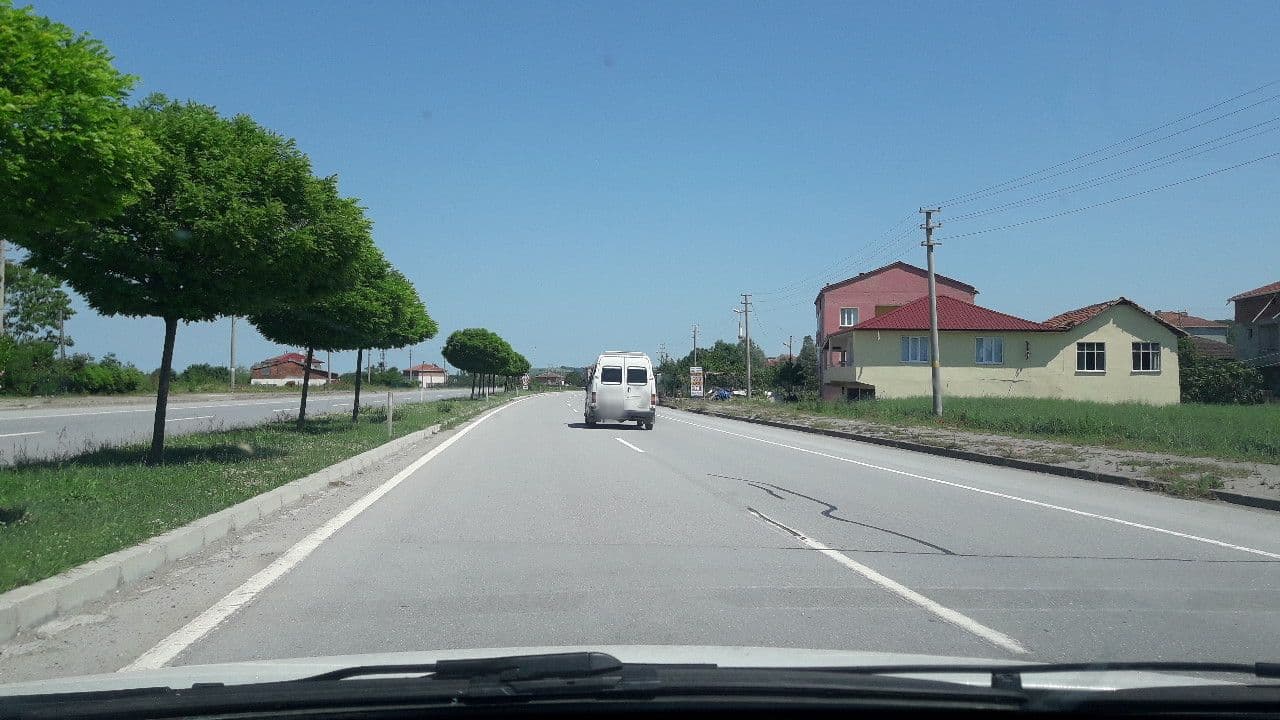 Street view near geyikkosan turistik tesisleri, Bafra — © 12volt (CC BY-SA · Mapillary)