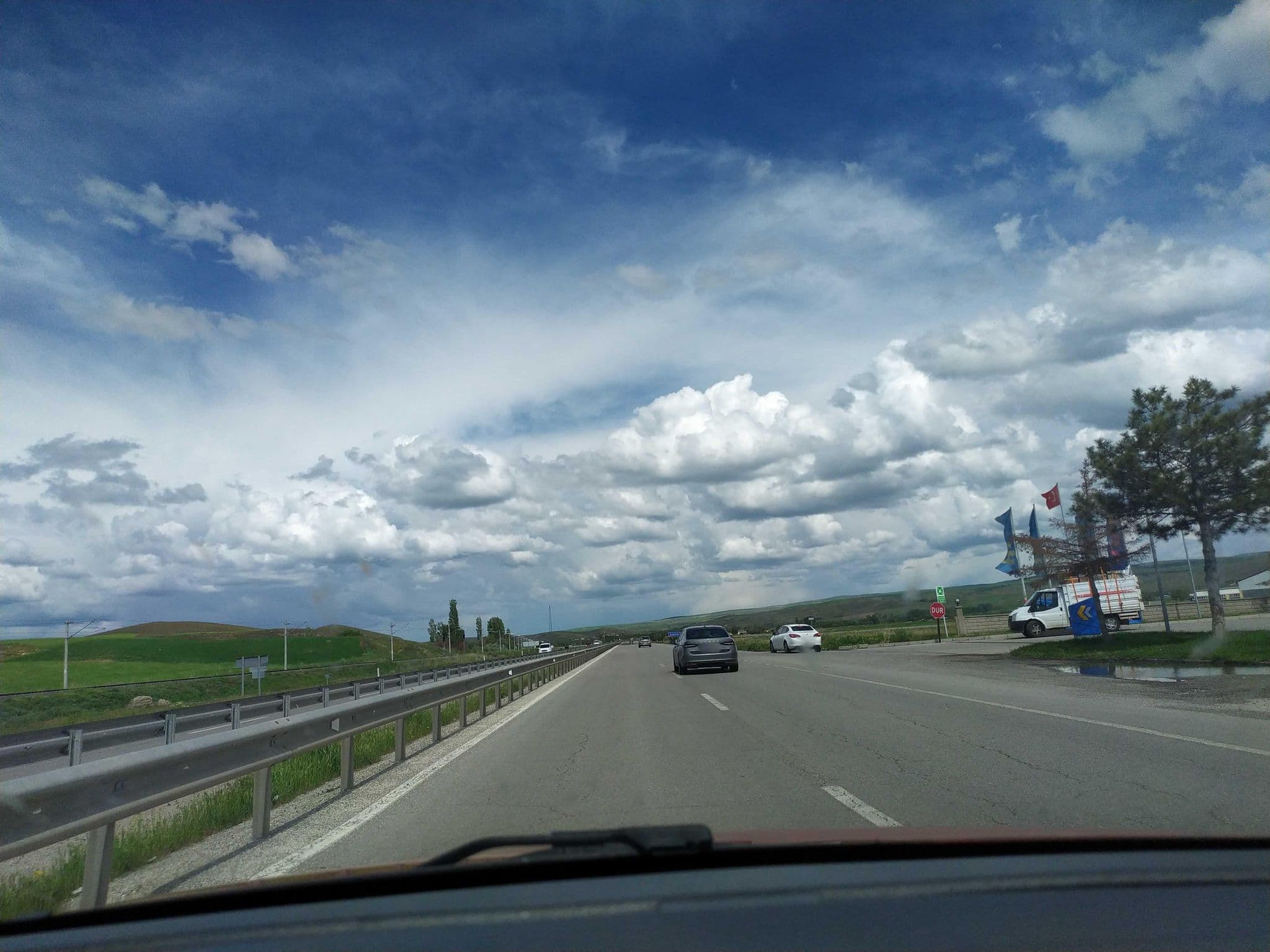 Street view near Karabulut Tesisleri, Şarkışla — © samety (CC BY-SA · Mapillary)