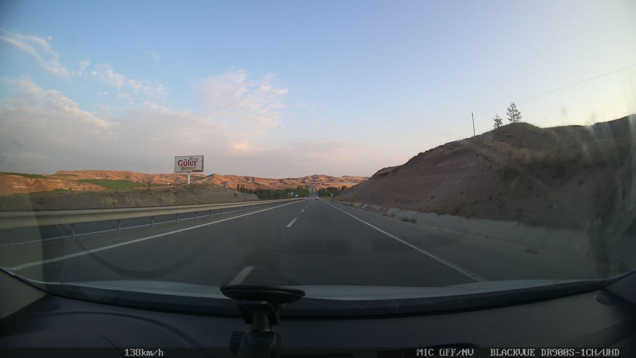 Street view near Sefa Oteli, Sivas — © yigidofurki (CC BY-SA · Mapillary)
