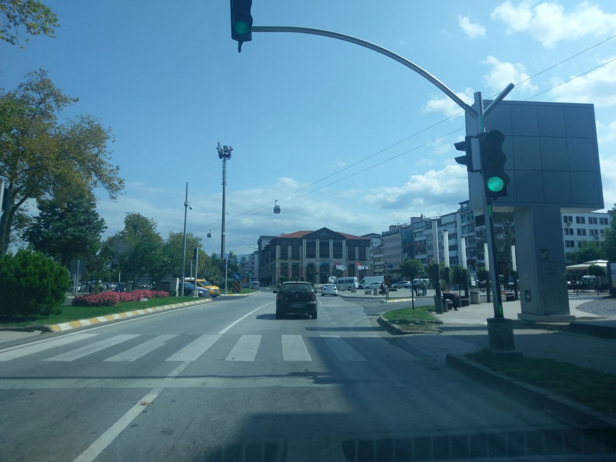 Street view near Balıktası Cıty Otel, Ordu — © ozkanilyasaksu (CC BY-SA · Mapillary)