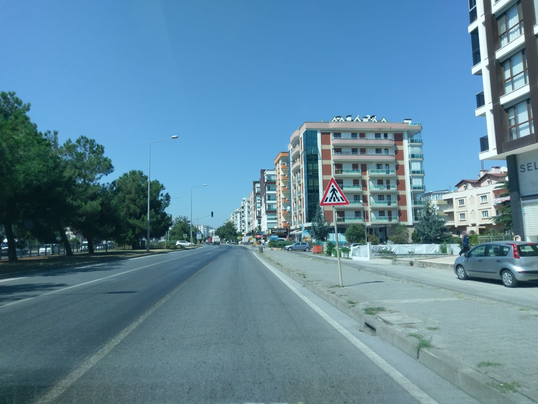 Street view near Arya Suite Hotel, Çatkaya — © ozkanilyasaksu (CC BY-SA · Mapillary)