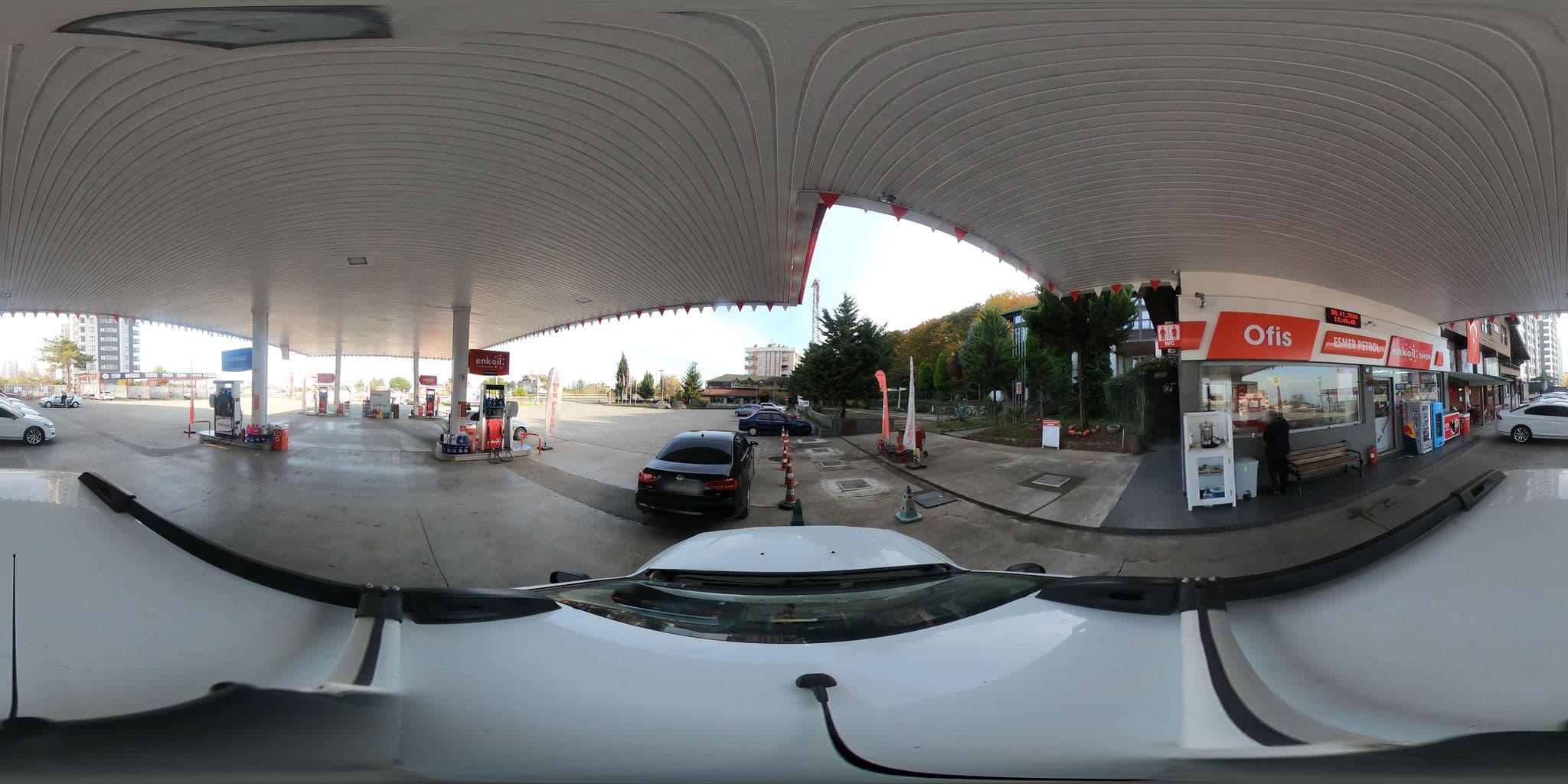 Street view near Fanizan Otel & Restaurant, Ayazlı — © cbsordu (CC BY-SA · Mapillary)