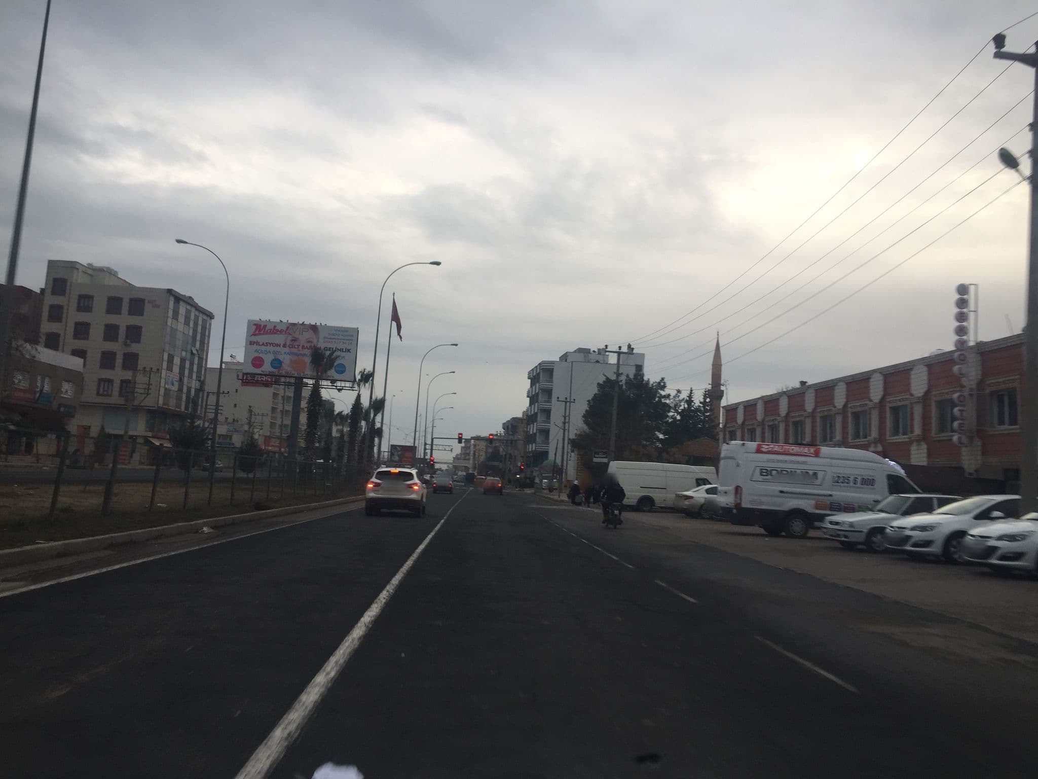 Street view near Grand ıpekyol hotel, Viranşehir — © sessiznotalar (CC BY-SA · Mapillary)
