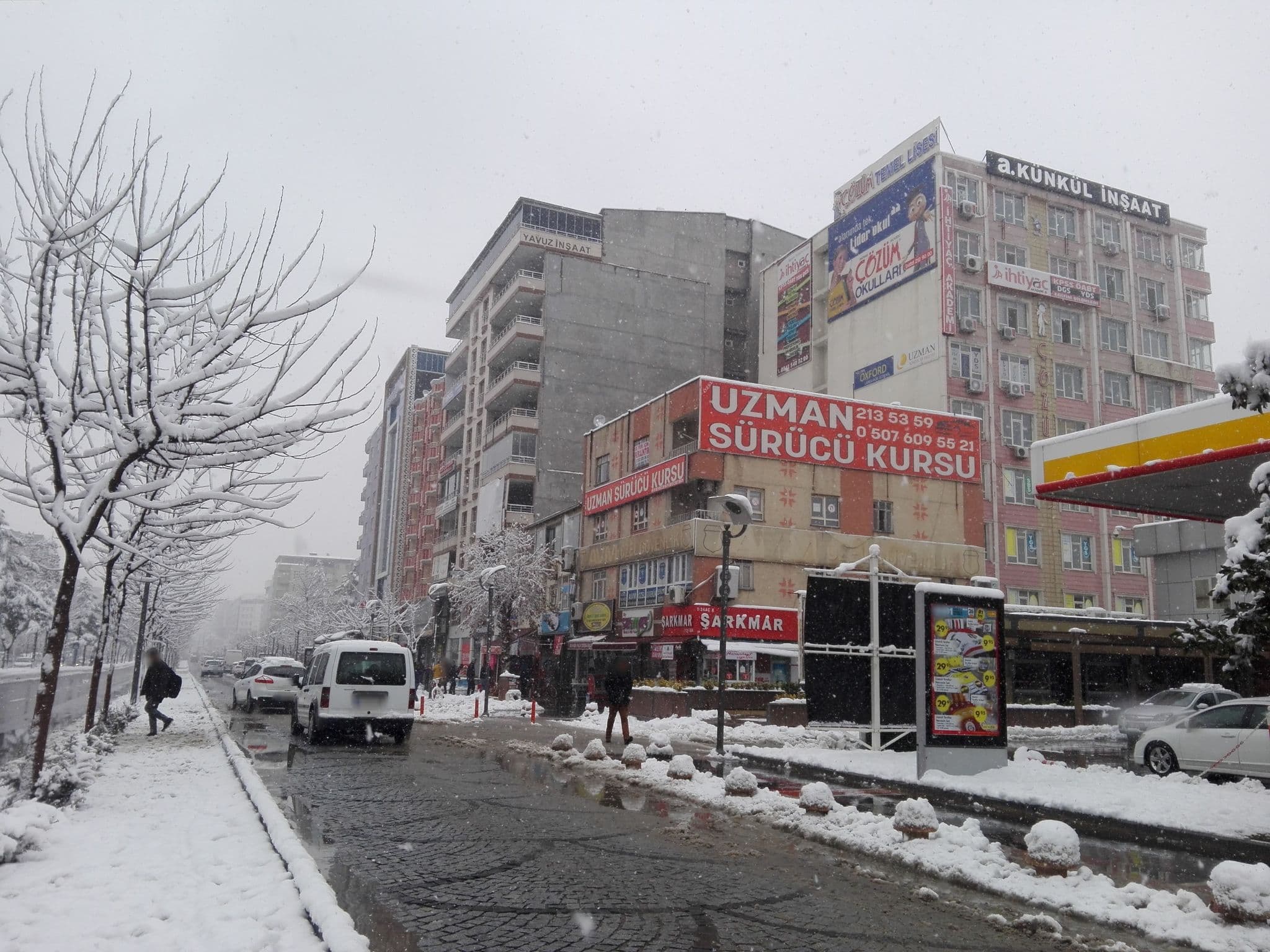 Street view near mezopotamya Hotel Kavsagi, Batman — © nesim (CC BY-SA · Mapillary)