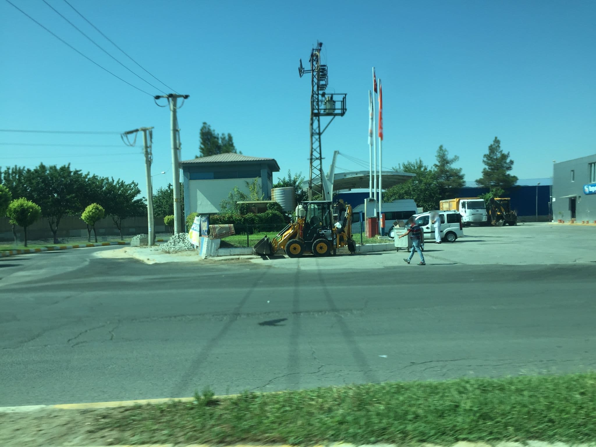 Street view near Otel Zeki, Batman — © sessiznotalar (CC BY-SA · Mapillary)