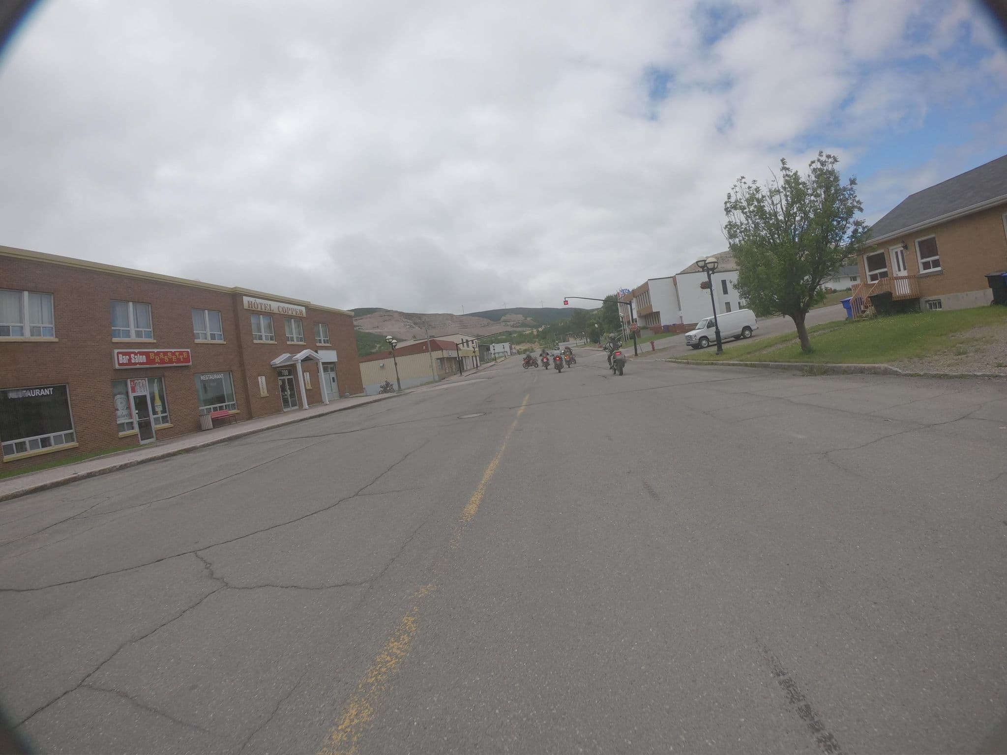 Street view near Hôtel Copper, Chandler — © pfbreton (CC BY-SA · Mapillary)