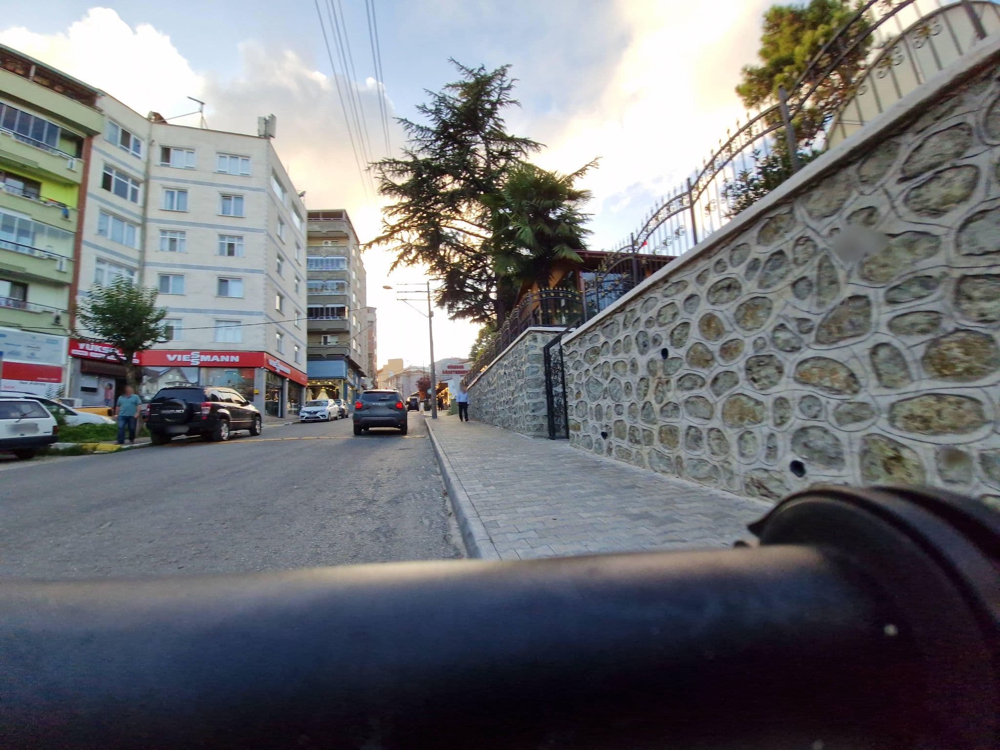 Street view near Giresun Öğretmenevi, Giresun — © Ejderhan (CC BY-SA · Mapillary)