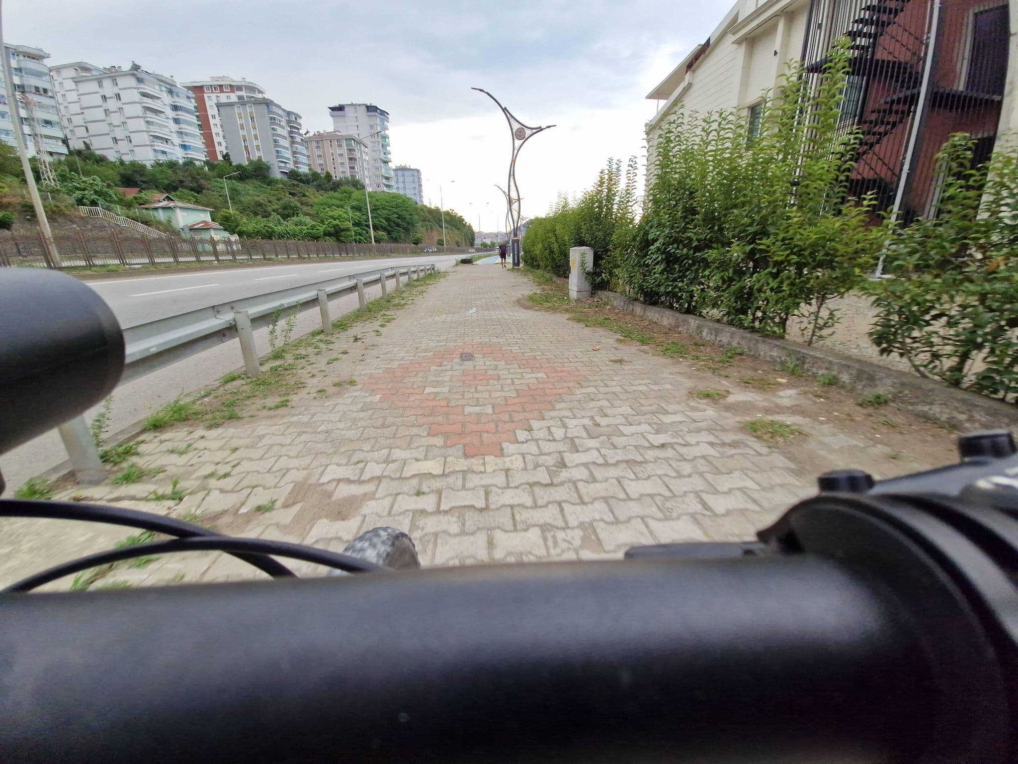 Street view near Hüseyin Otel, Giresun — © Ejderhan (CC BY-SA · Mapillary)