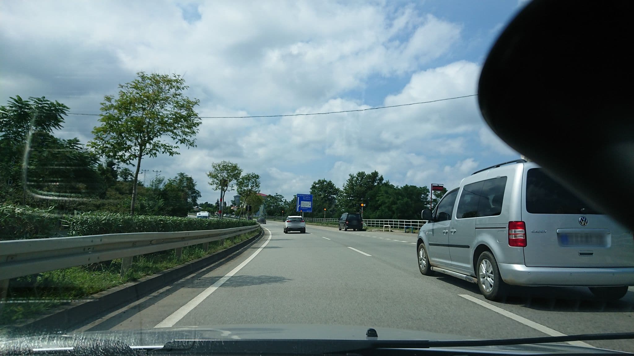 Street view near 25 Numaralı Oda, Beşikdüzü — © kubikanber (CC BY-SA · Mapillary)