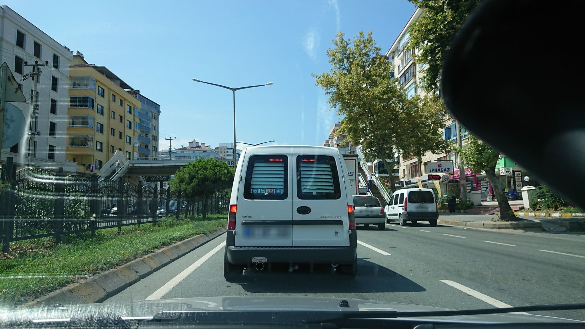Street view near Arnos Hotel, Yıldızlı — © kubikanber (CC BY-SA · Mapillary)