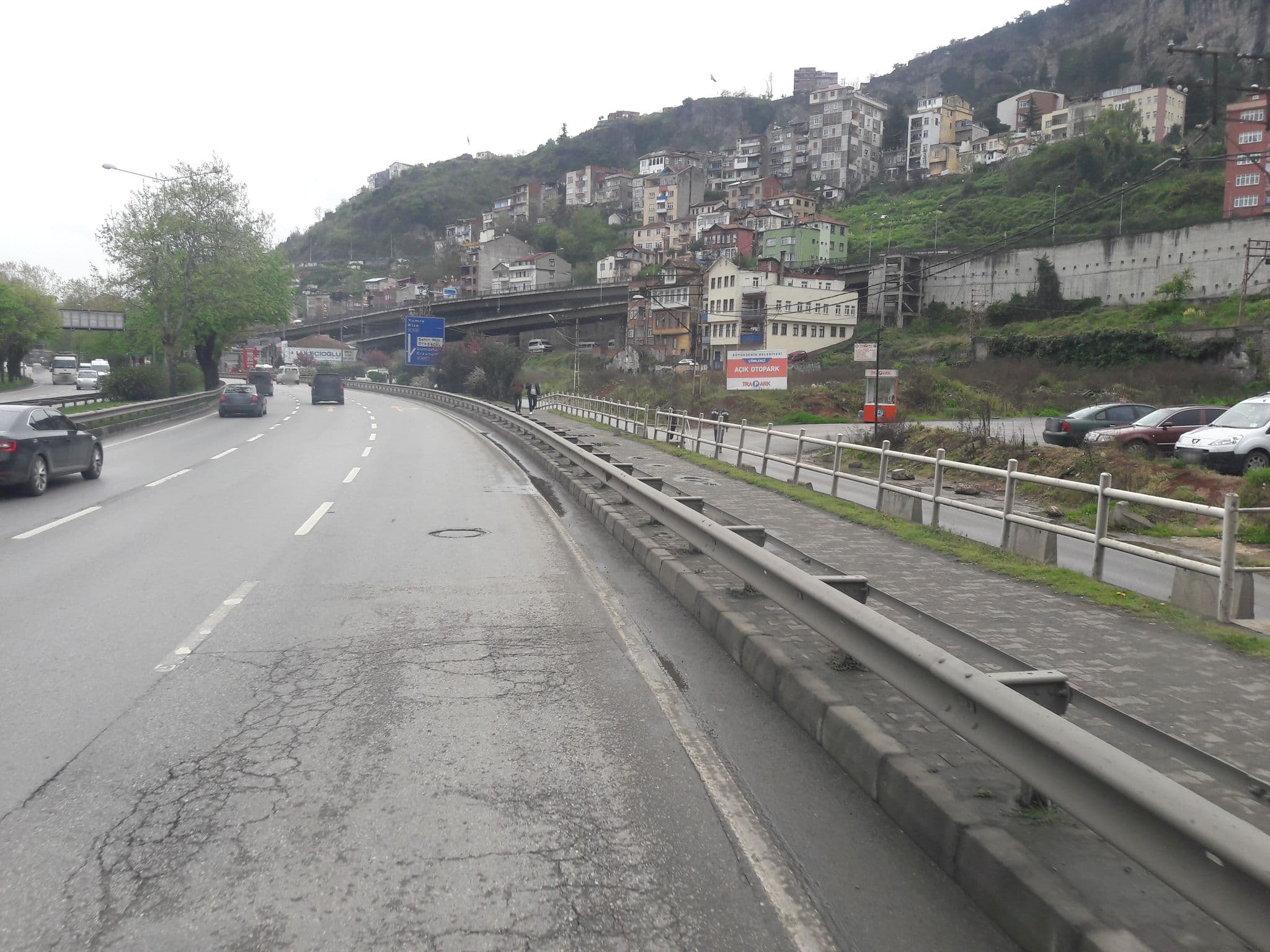 Street view near Trabzon Hotel ışık, Trabzon — © hamitylmzz (CC BY-SA · Mapillary)