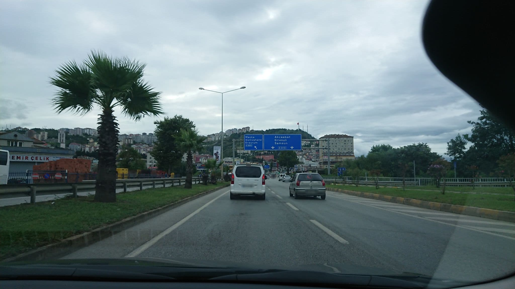 Street view near Emay Otel, Trabzon — © kubikanber (CC BY-SA · Mapillary)