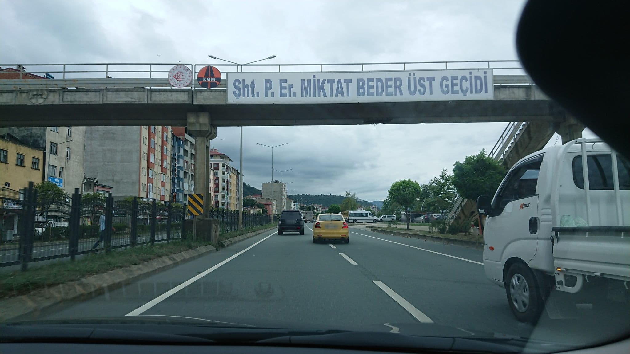 Street view near Fuska Otel, Arsin — © kubikanber (CC BY-SA · Mapillary)