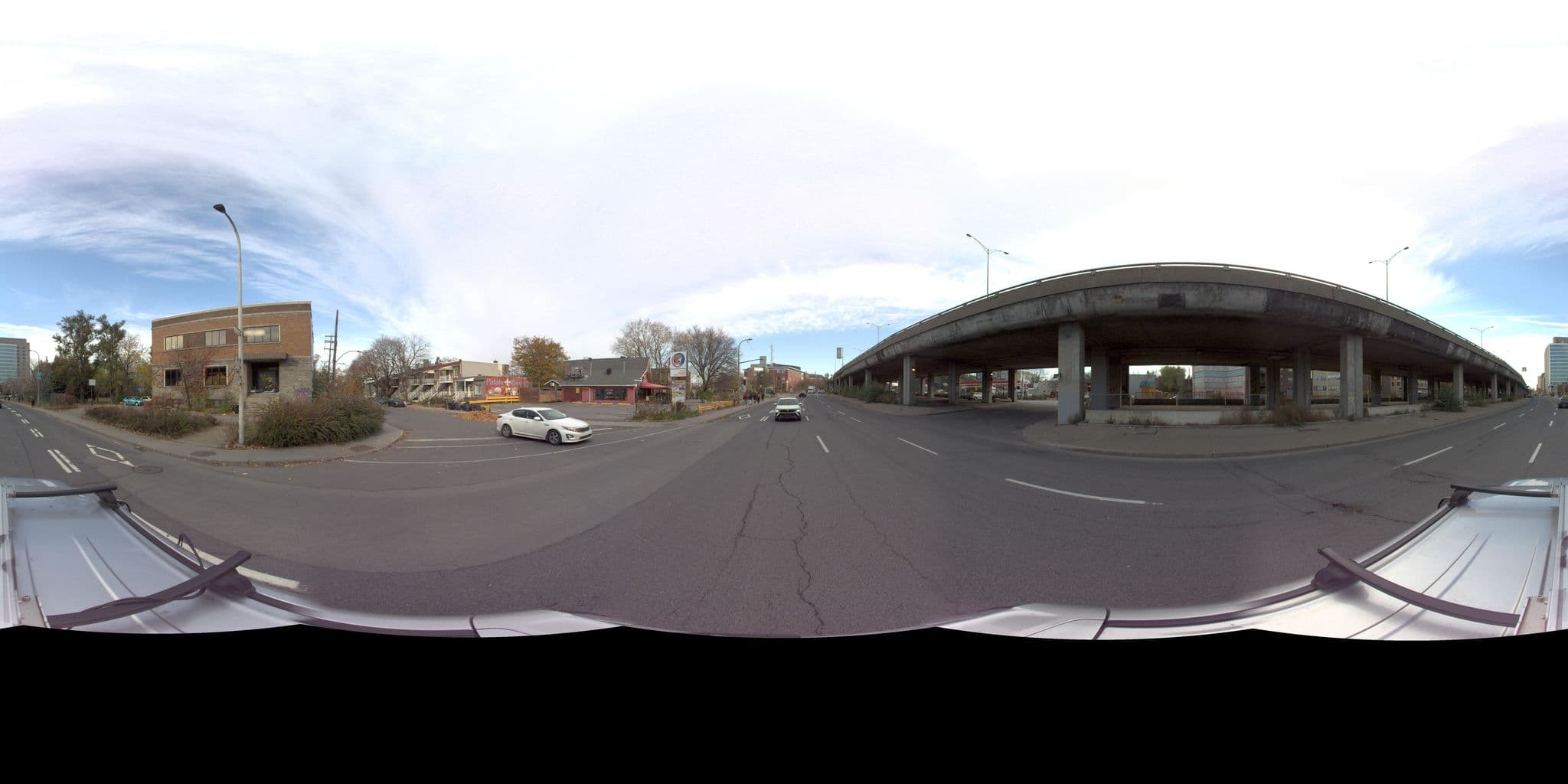 Street view near 8721 Avenue De Chateaubriand, Parc-Extension — © VdM (CC BY-SA · Mapillary)