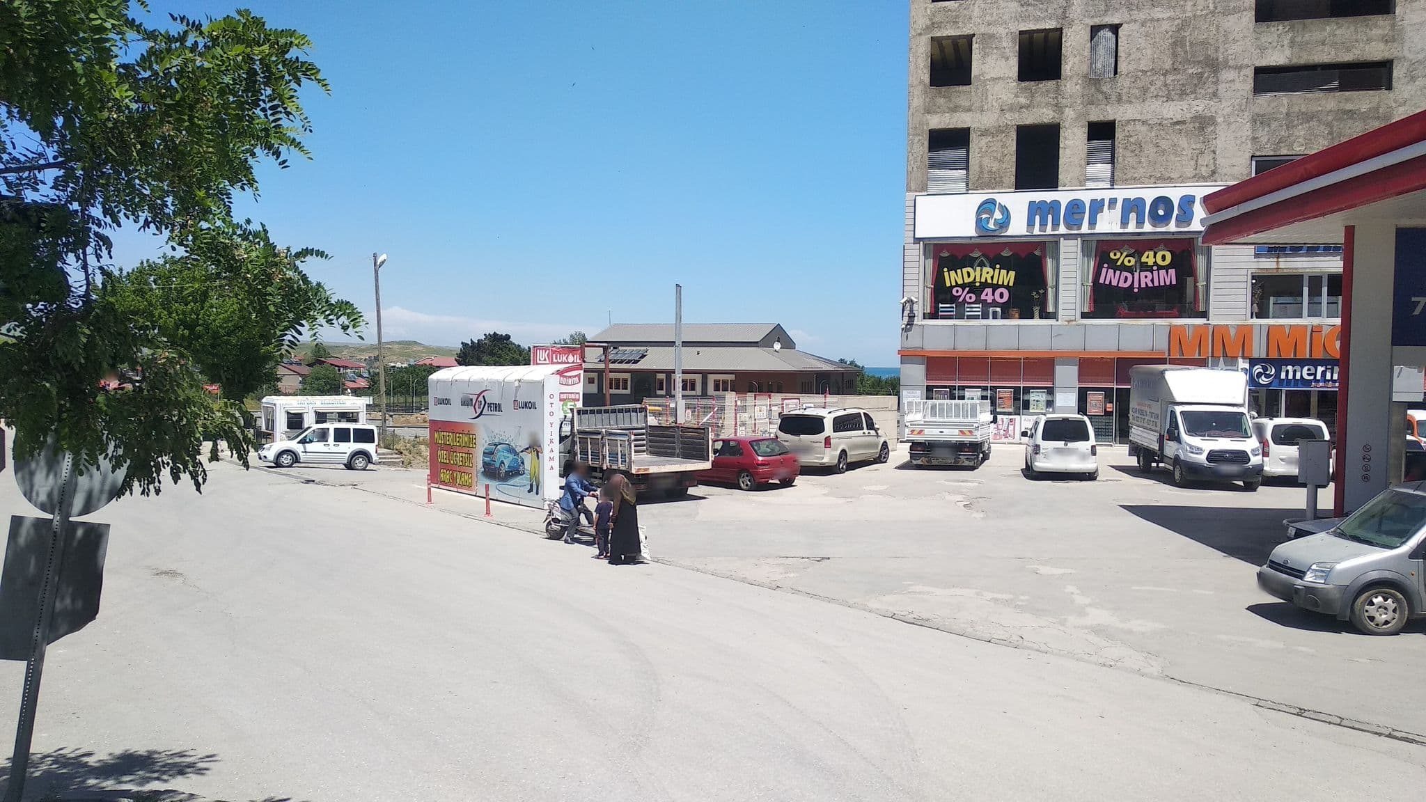 Street view near Kardelen Otel, Tatvan — © boracasli (CC BY-SA · Mapillary)