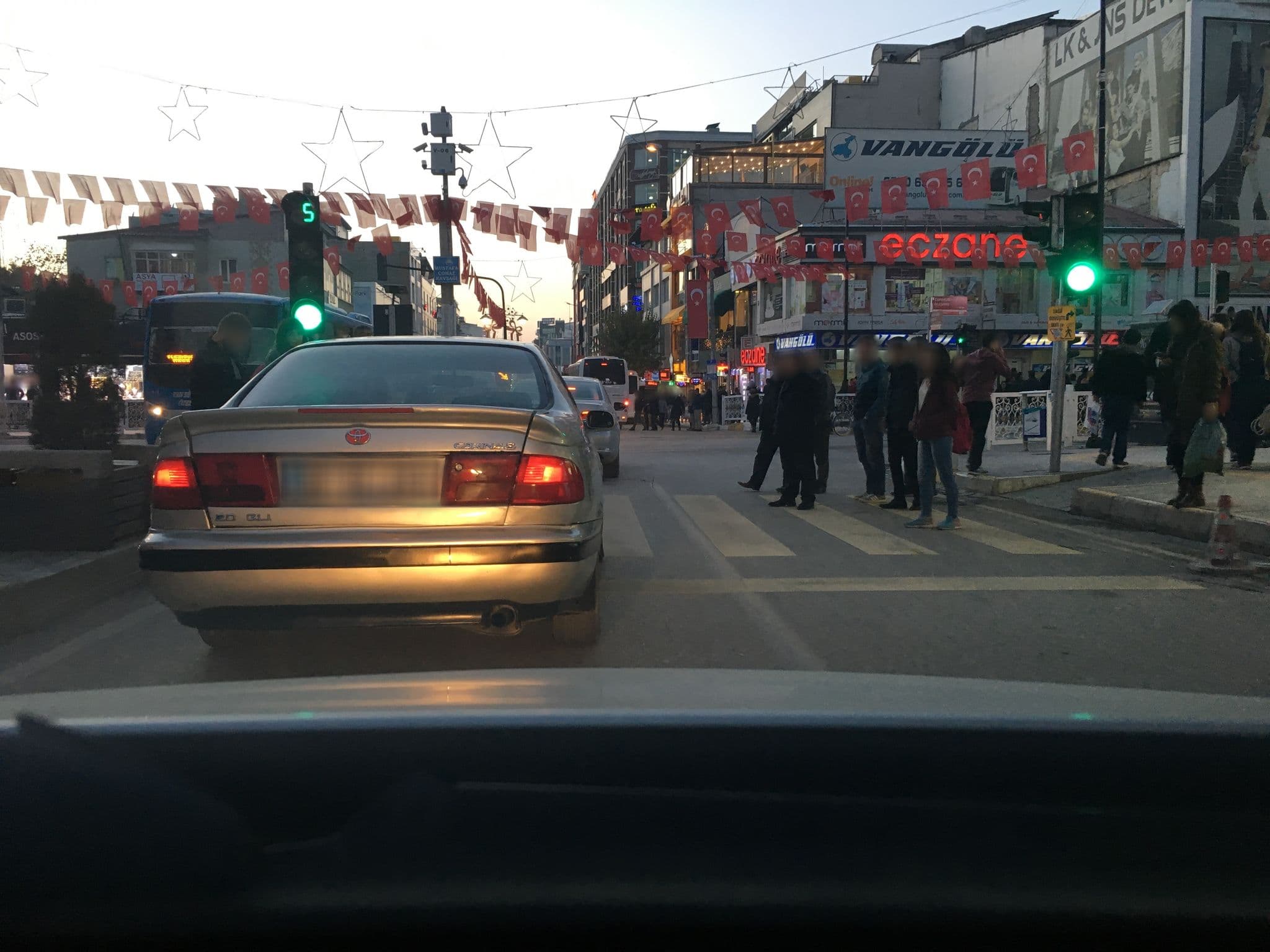 Street view near Bayram Otel, Van — © kaymakam (CC BY-SA · Mapillary)