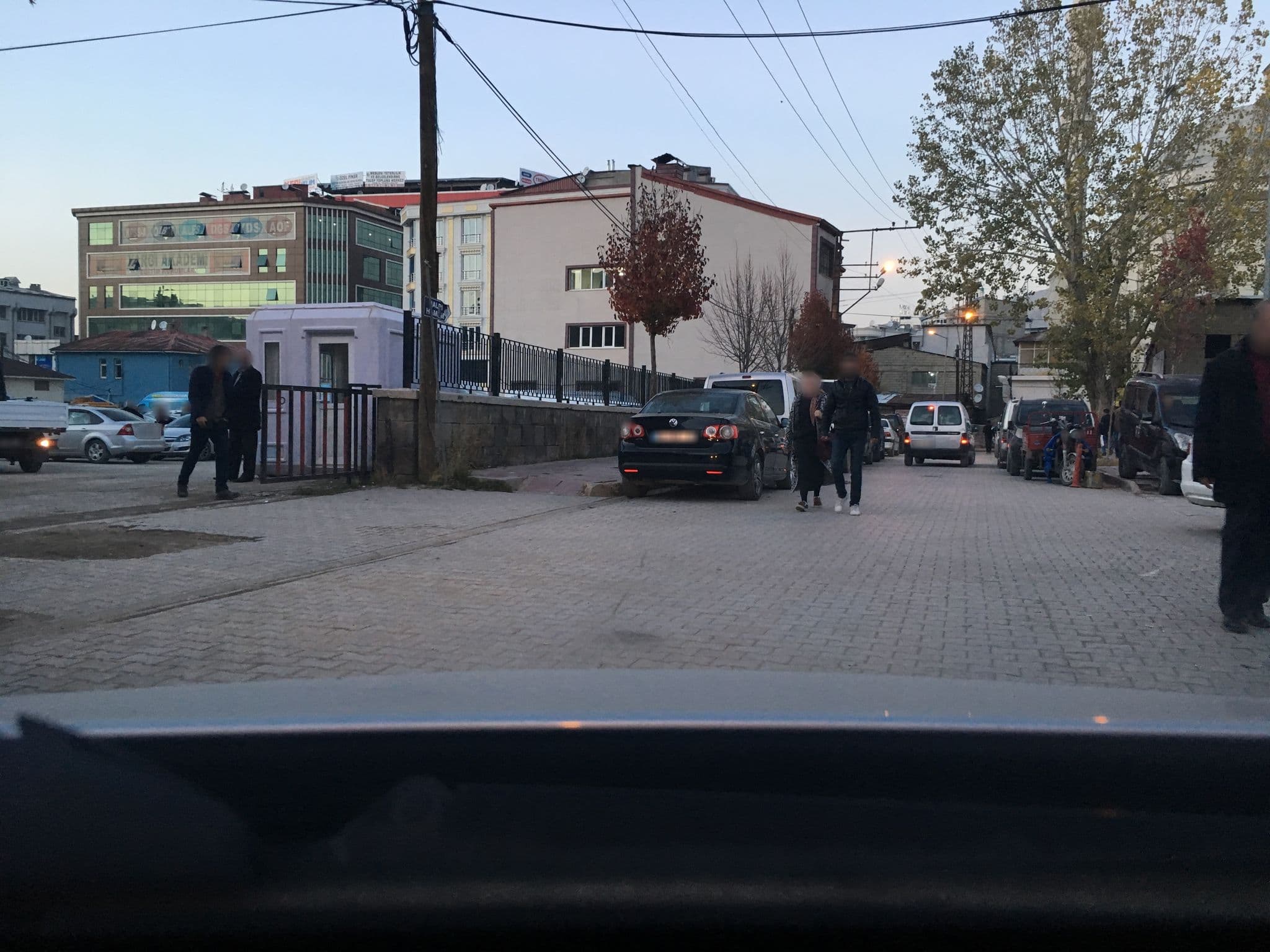 Street view near Ruşen Otel, Van — © kaymakam (CC BY-SA · Mapillary)