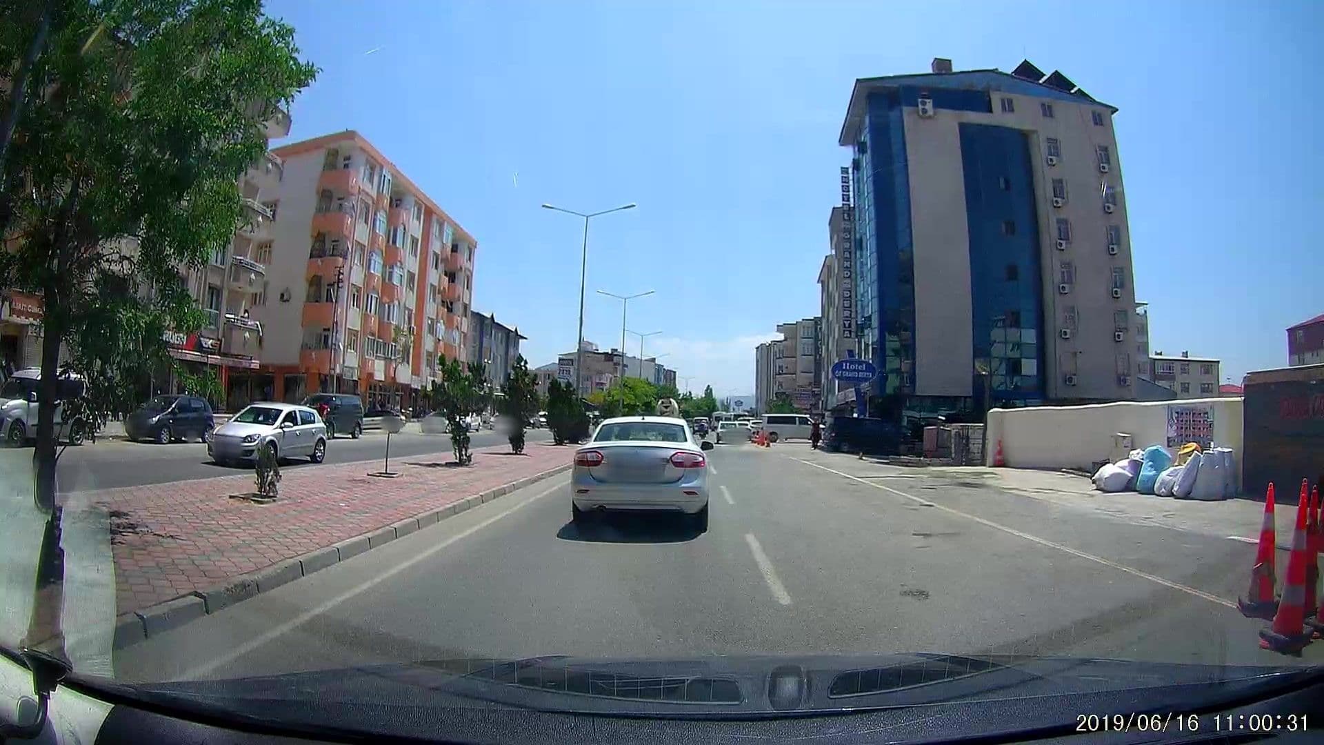 Street view near Hotel Azer, Iğdır — © healixx (CC BY-SA · Mapillary)