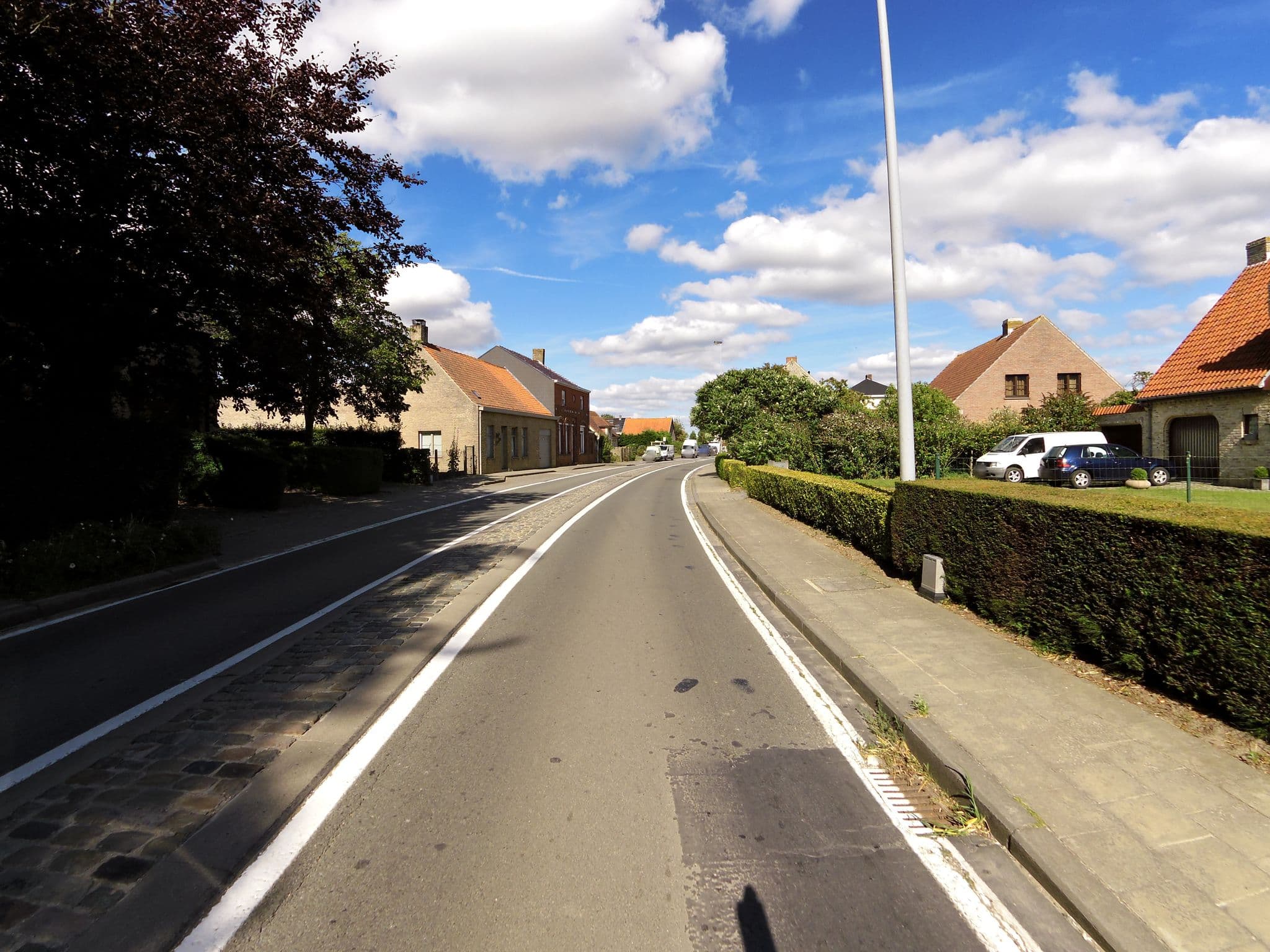 Street view near Villa Gyselbrecht, Lo — © zors1843 (CC BY-SA · Mapillary)